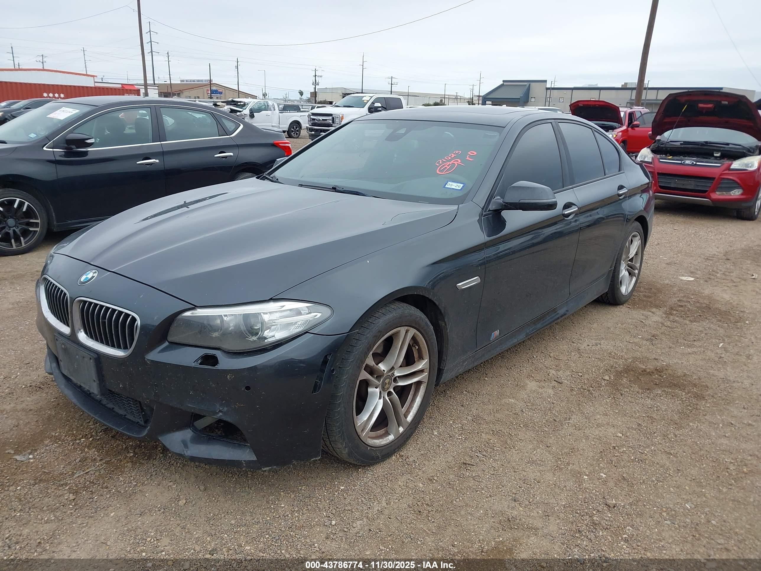 BMW 528I image 2