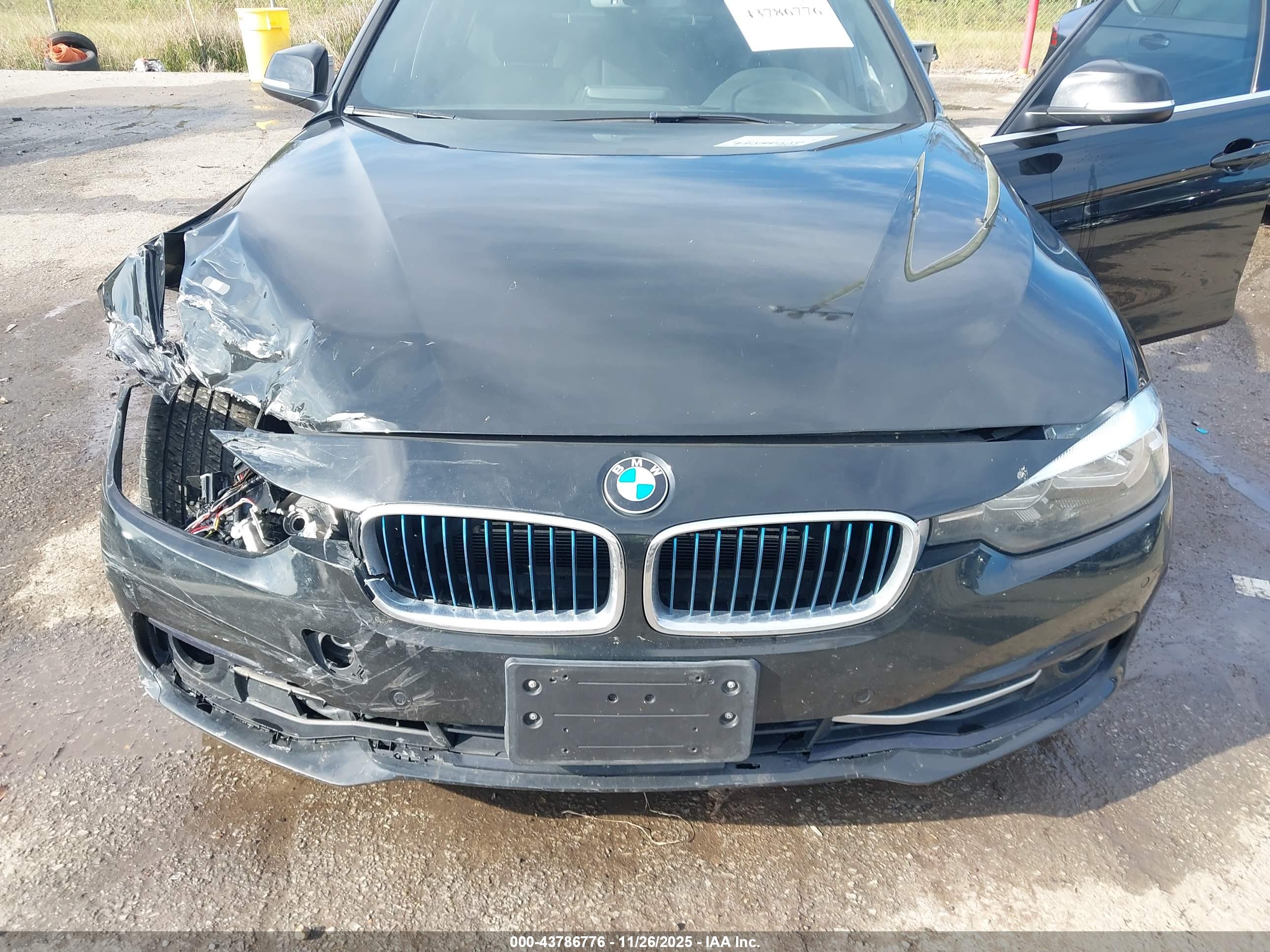 BMW 330E image 10