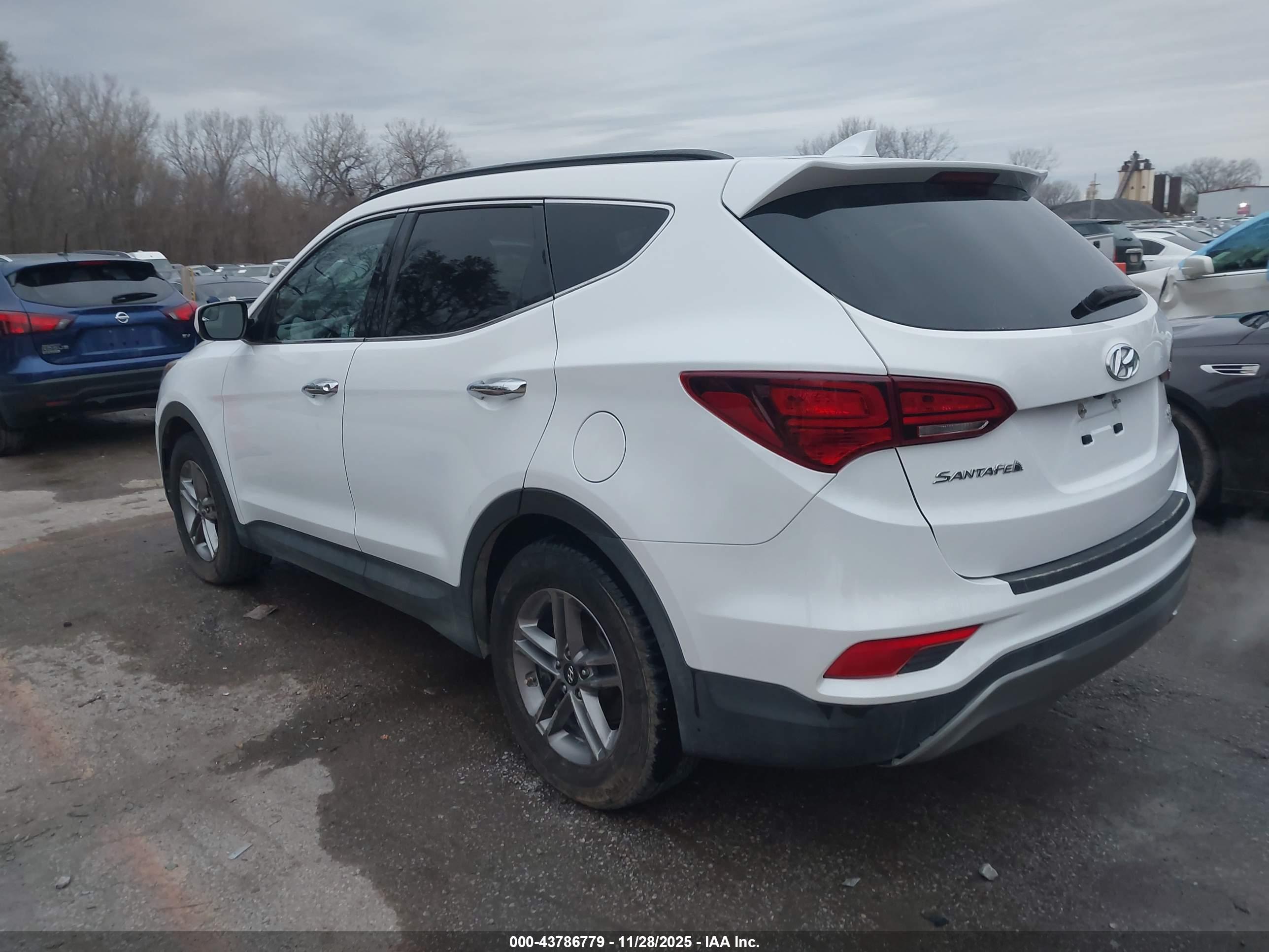 HYUNDAI SANTA image 3