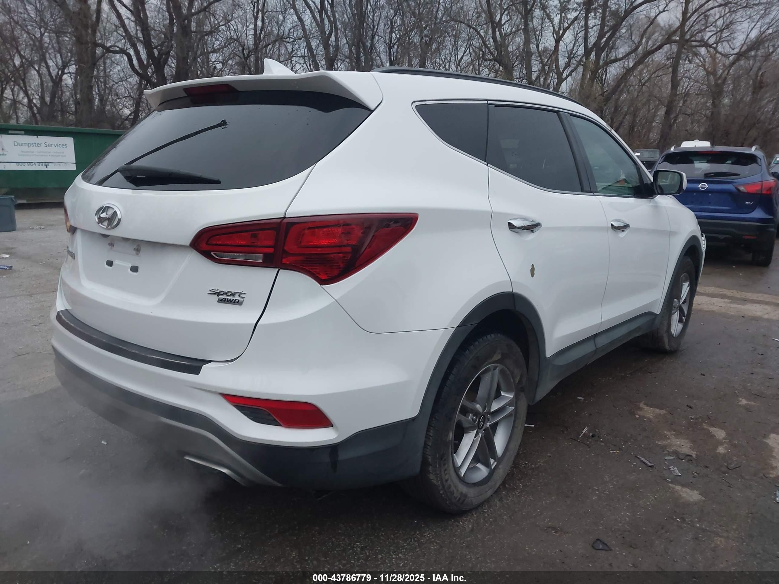 HYUNDAI SANTA image 4