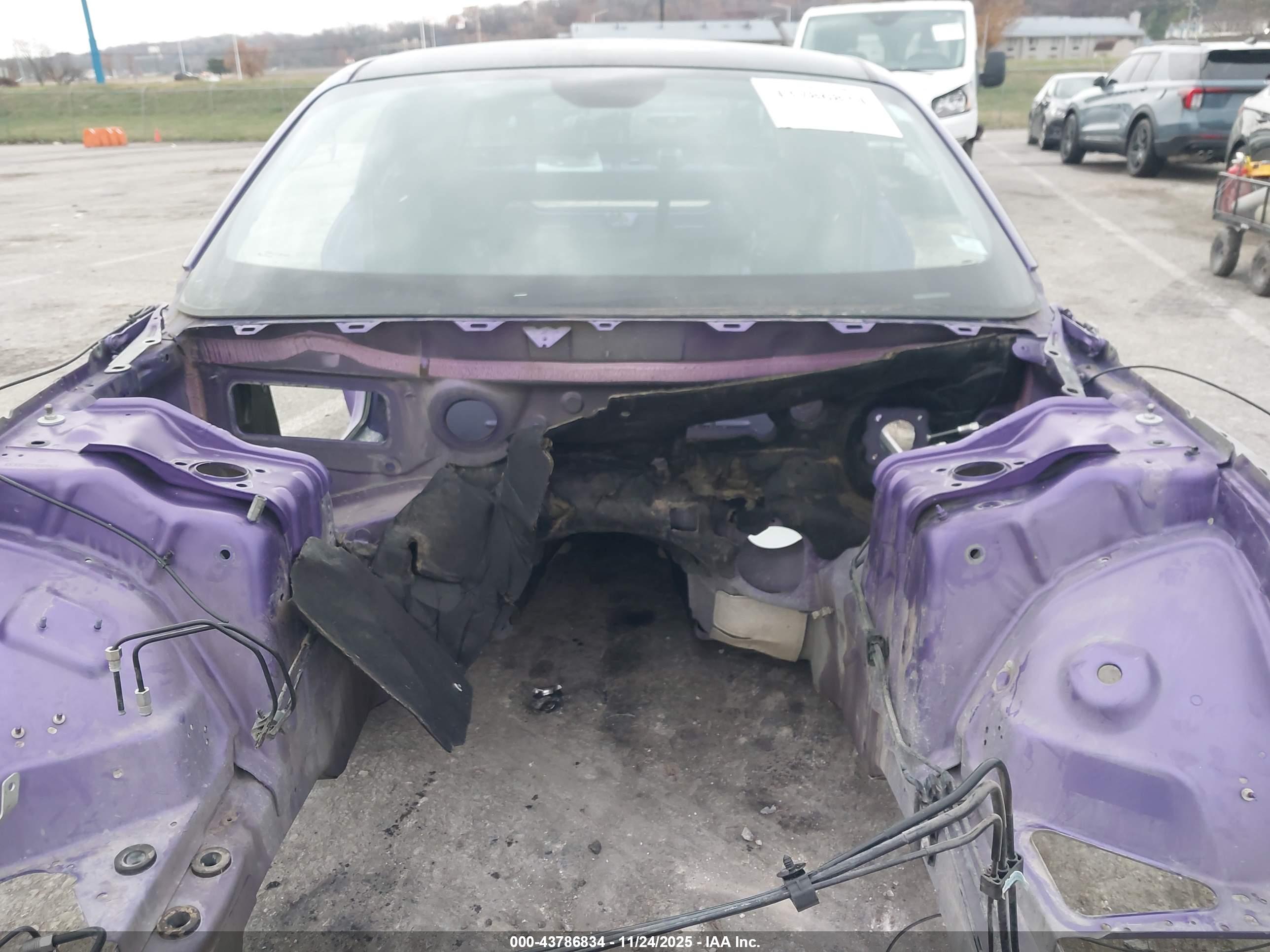 DODGE CHALLENGER image 10