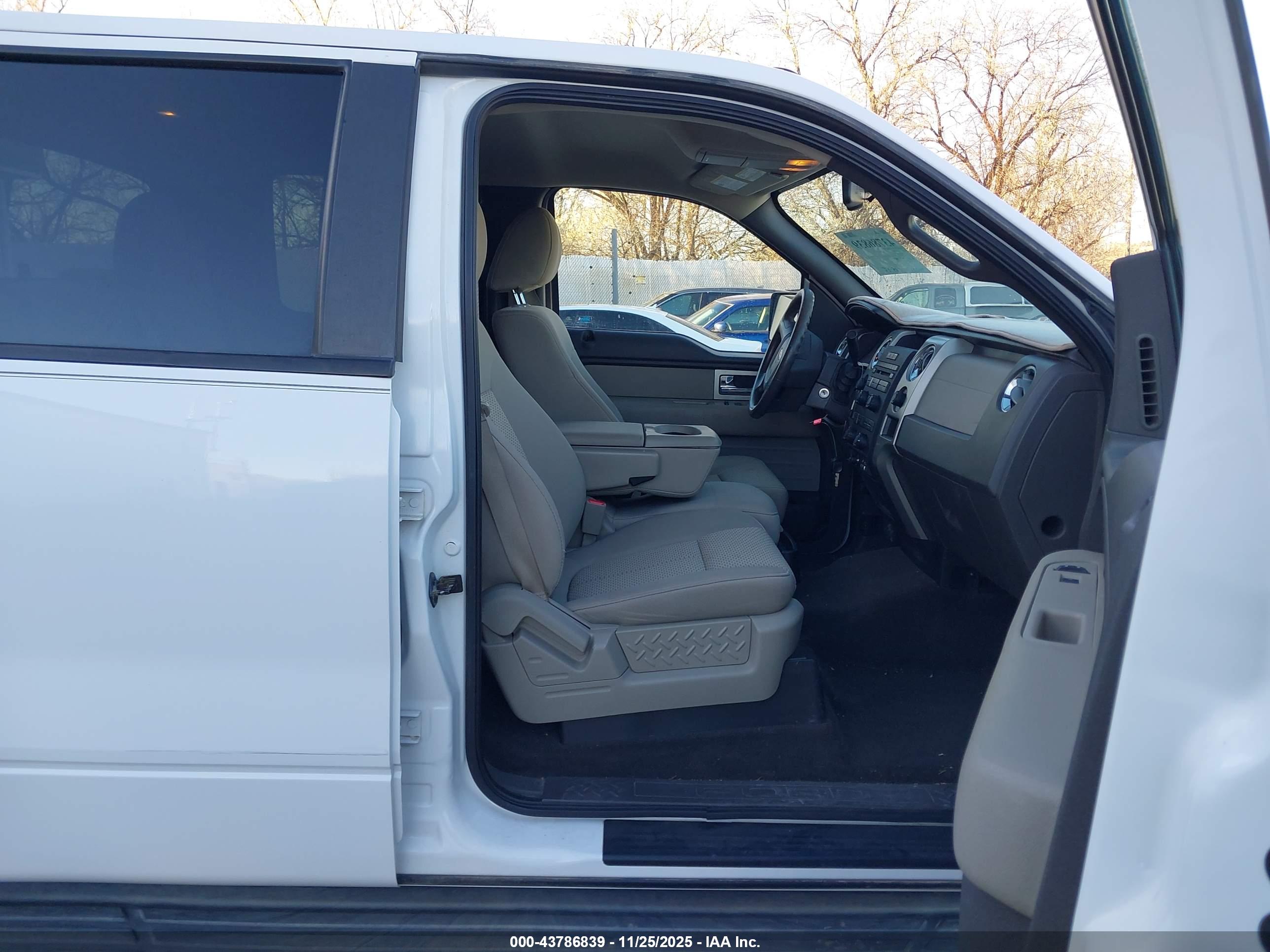 FORD F-150 image 5