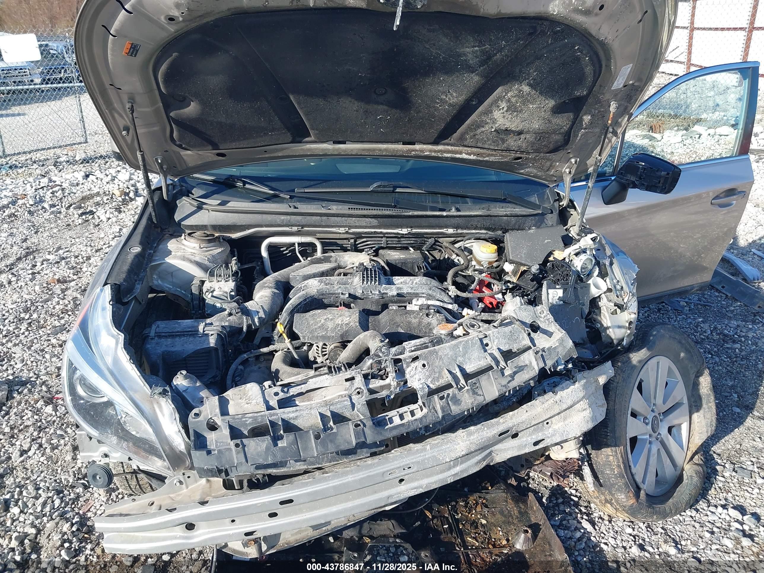 SUBARU OUTBACK image 10