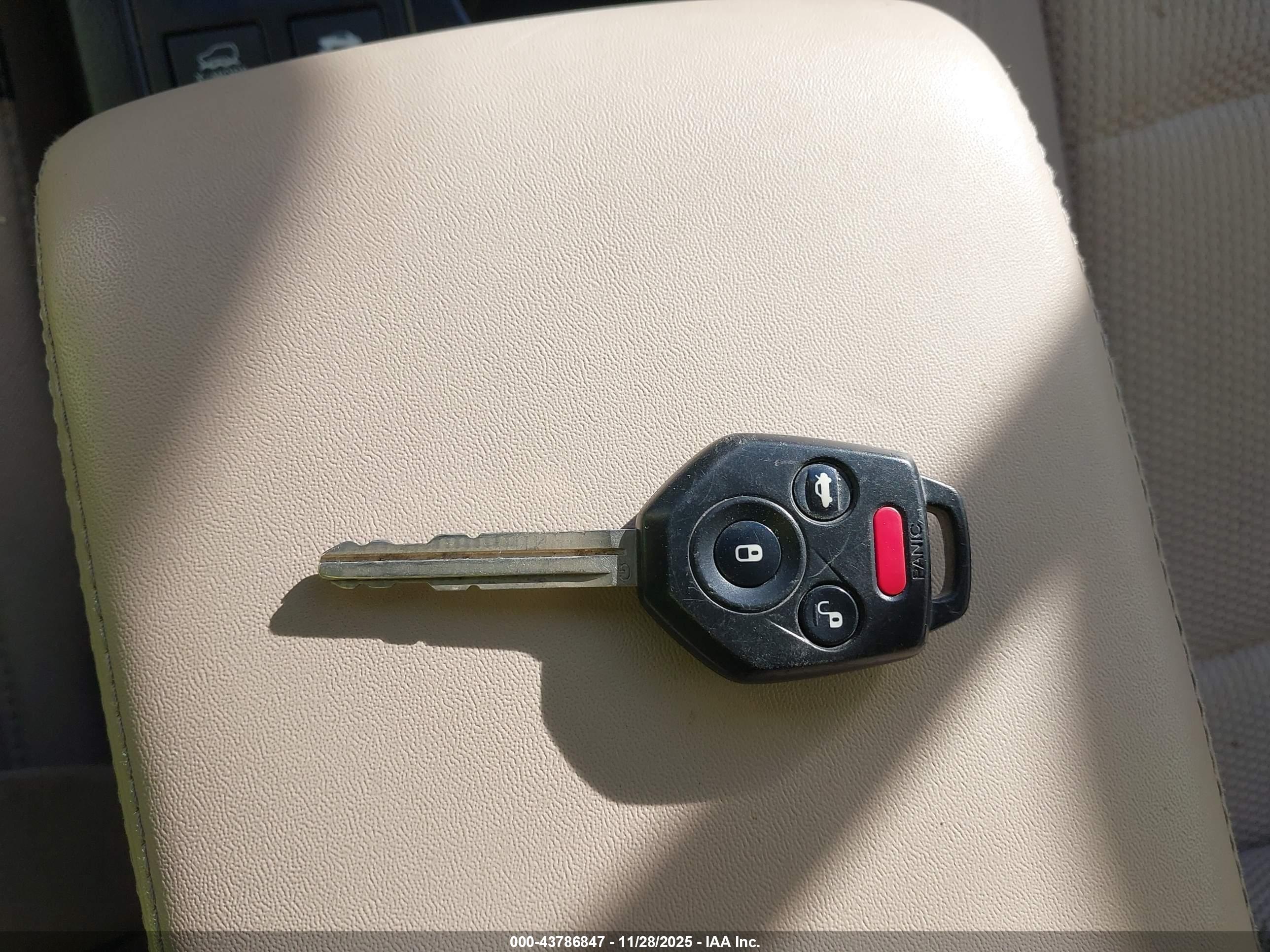 SUBARU OUTBACK image 11