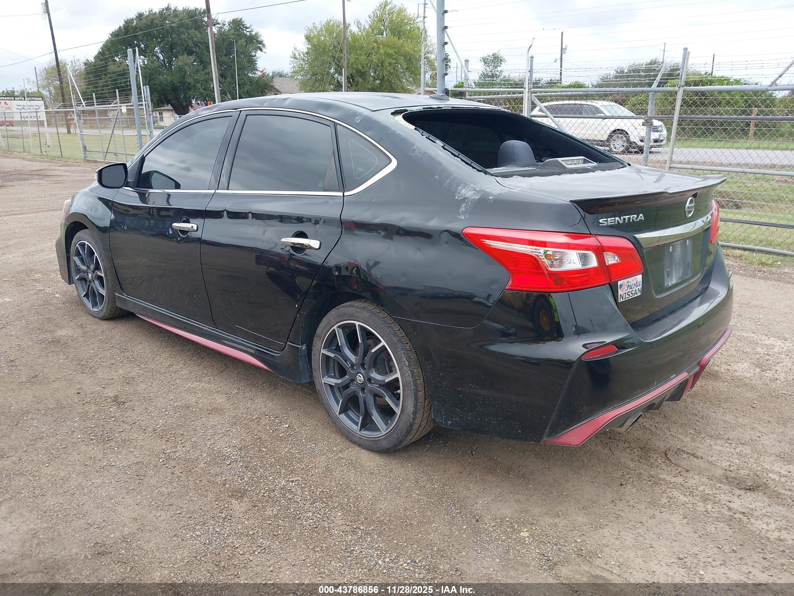 NISSAN SENTRA image 3