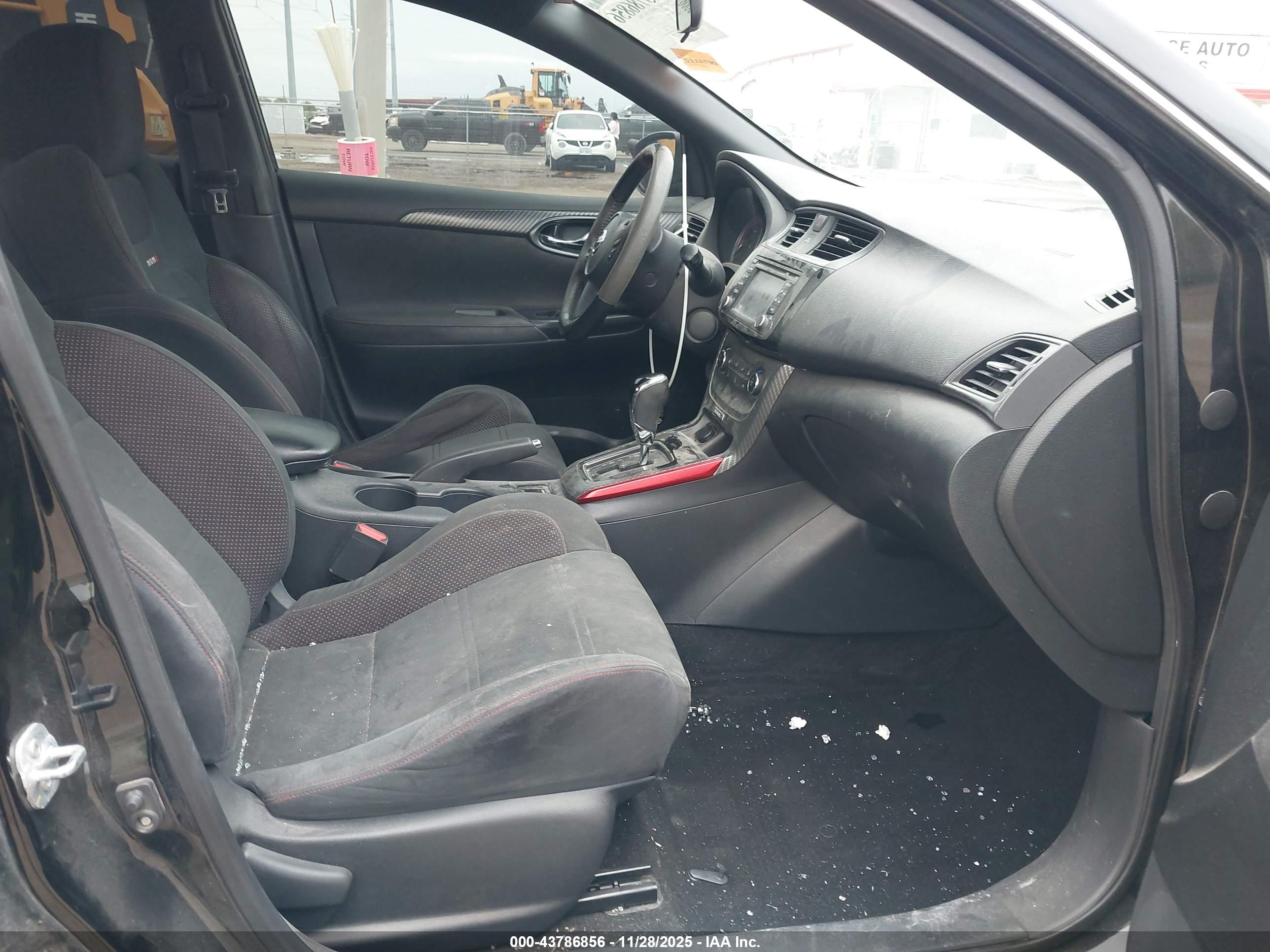 NISSAN SENTRA image 5
