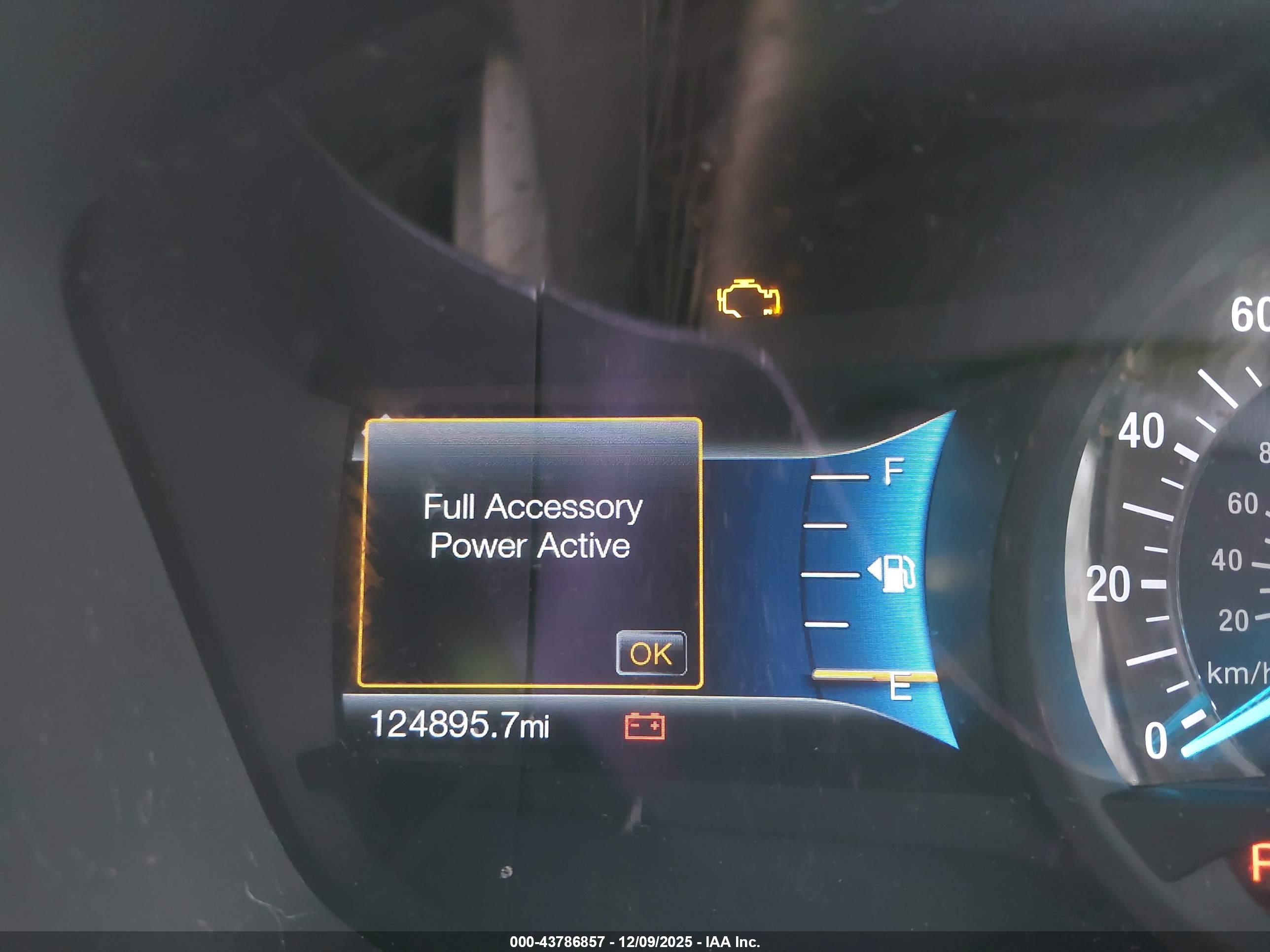 FORD FUSION image 7