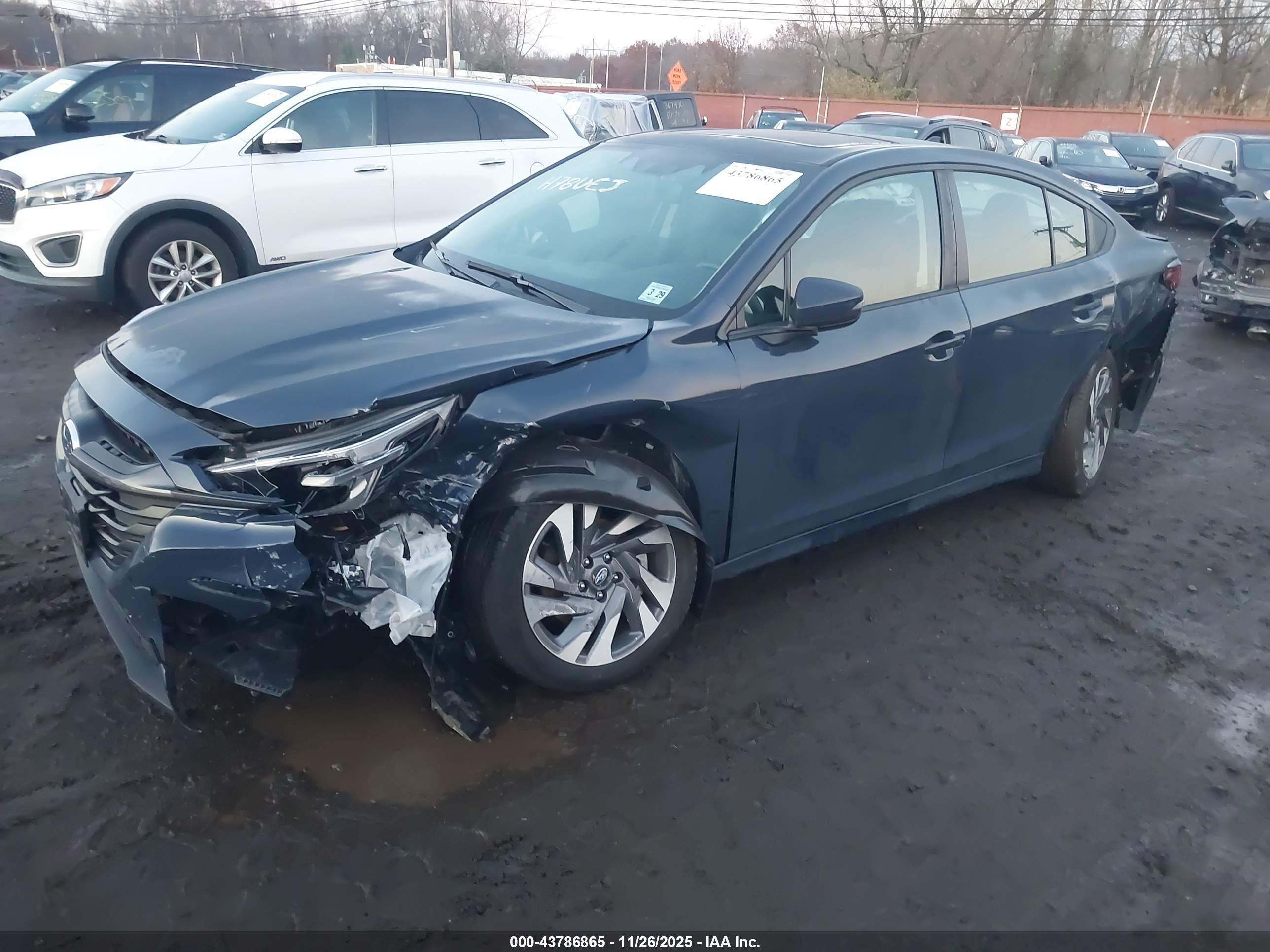 SUBARU LEGACY image 2
