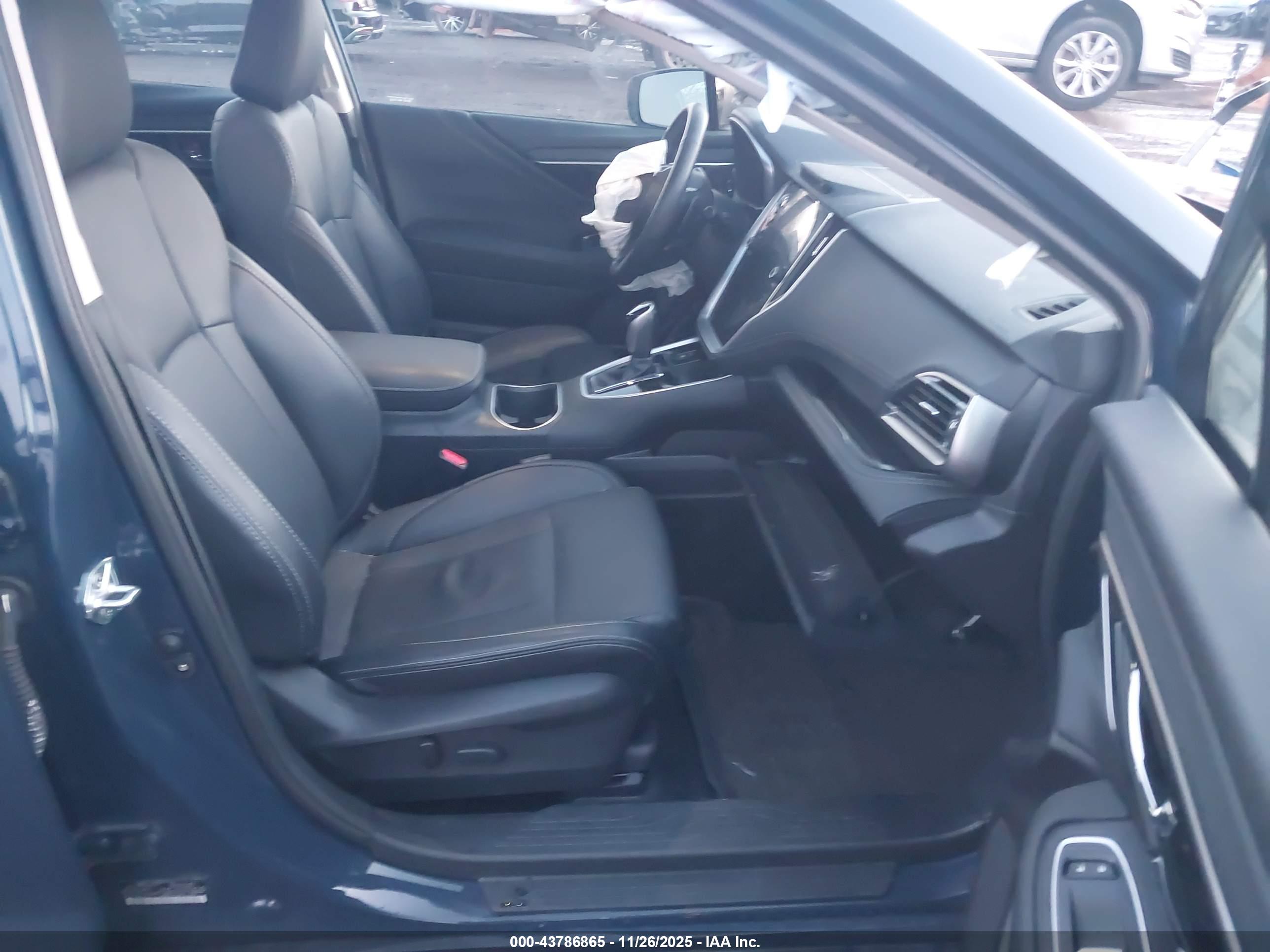 SUBARU LEGACY image 5