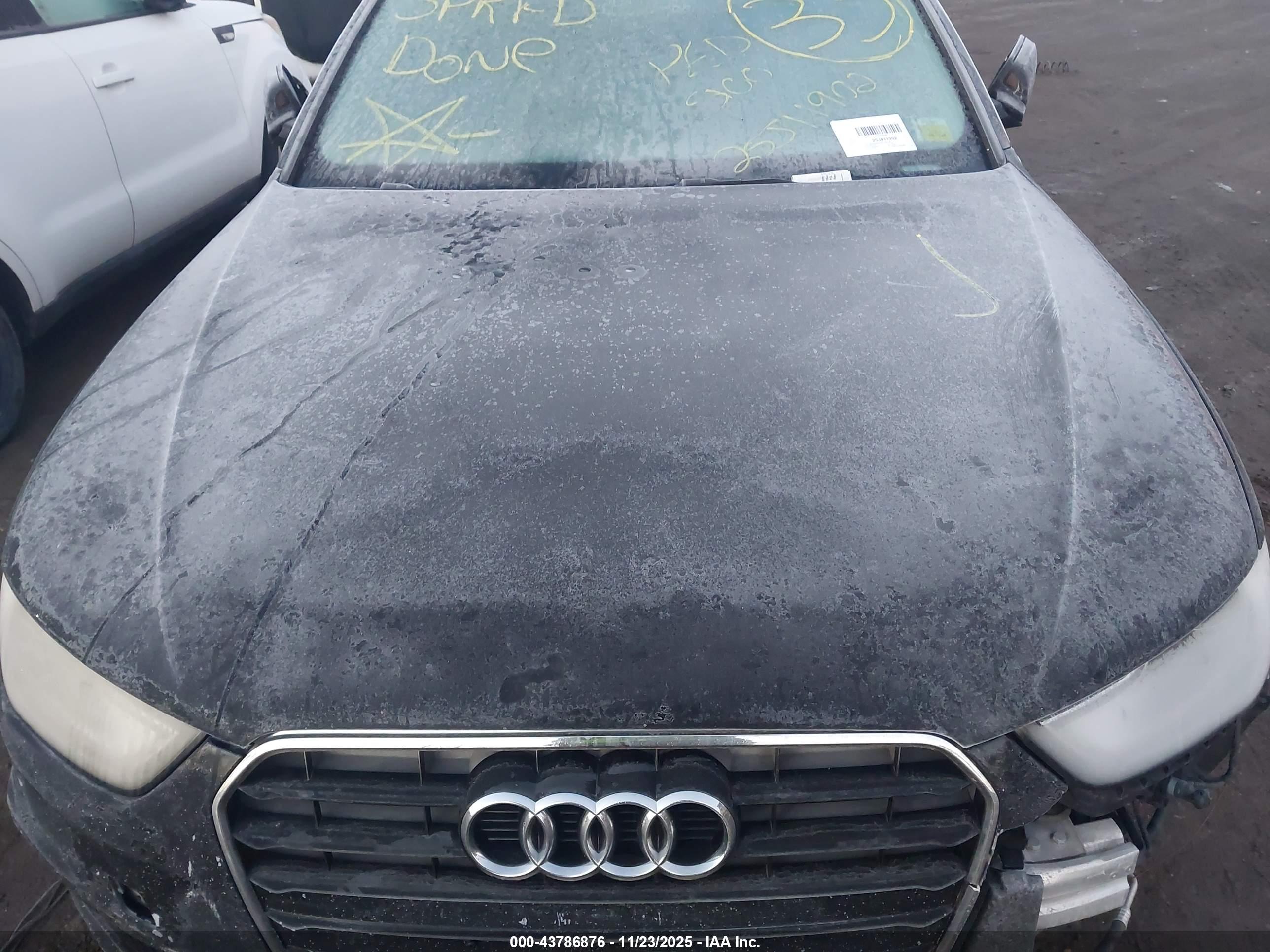 AUDI A4 image 10