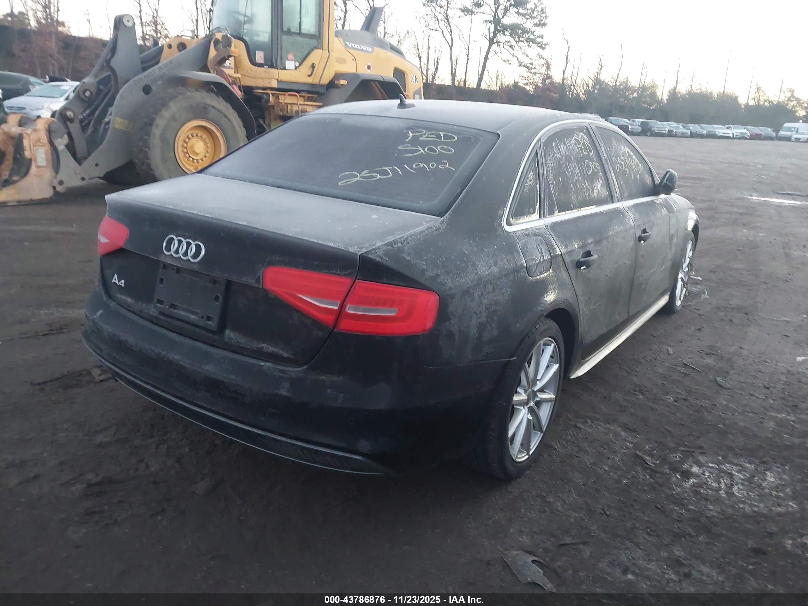 AUDI A4 image 4