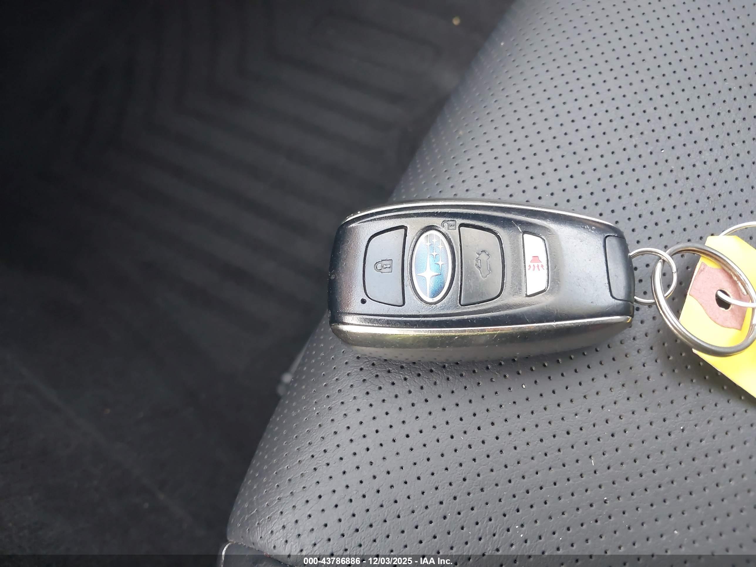 SUBARU OUTBACK image 11