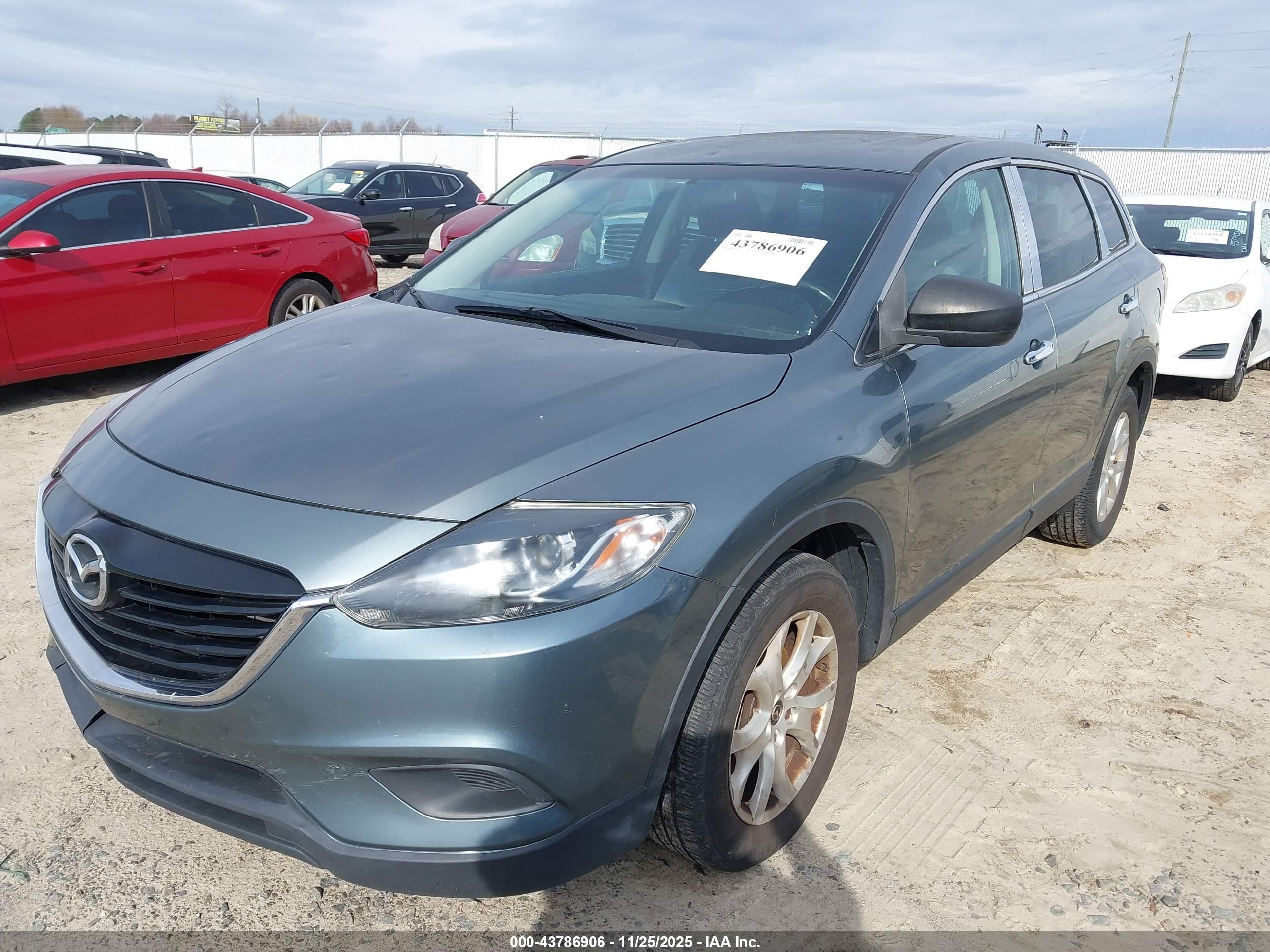 MAZDA CX-9 image 2