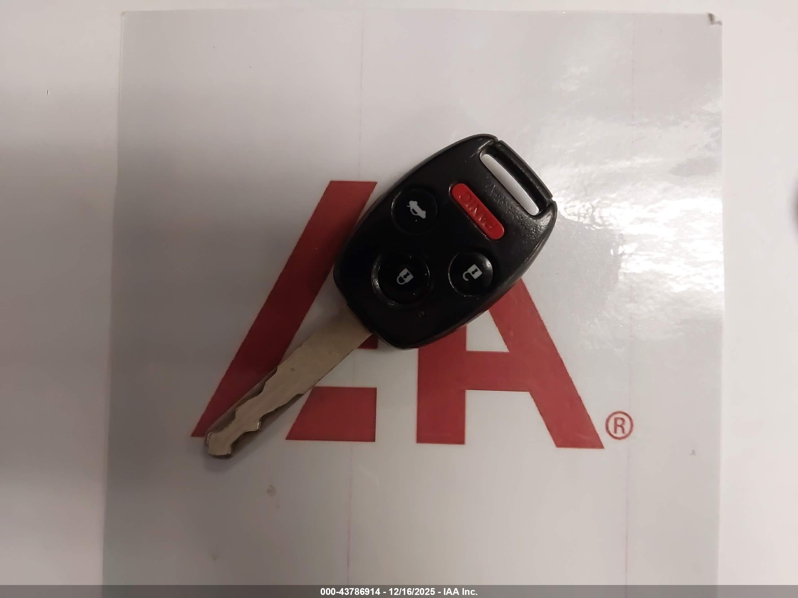 HONDA CIVIC image 11
