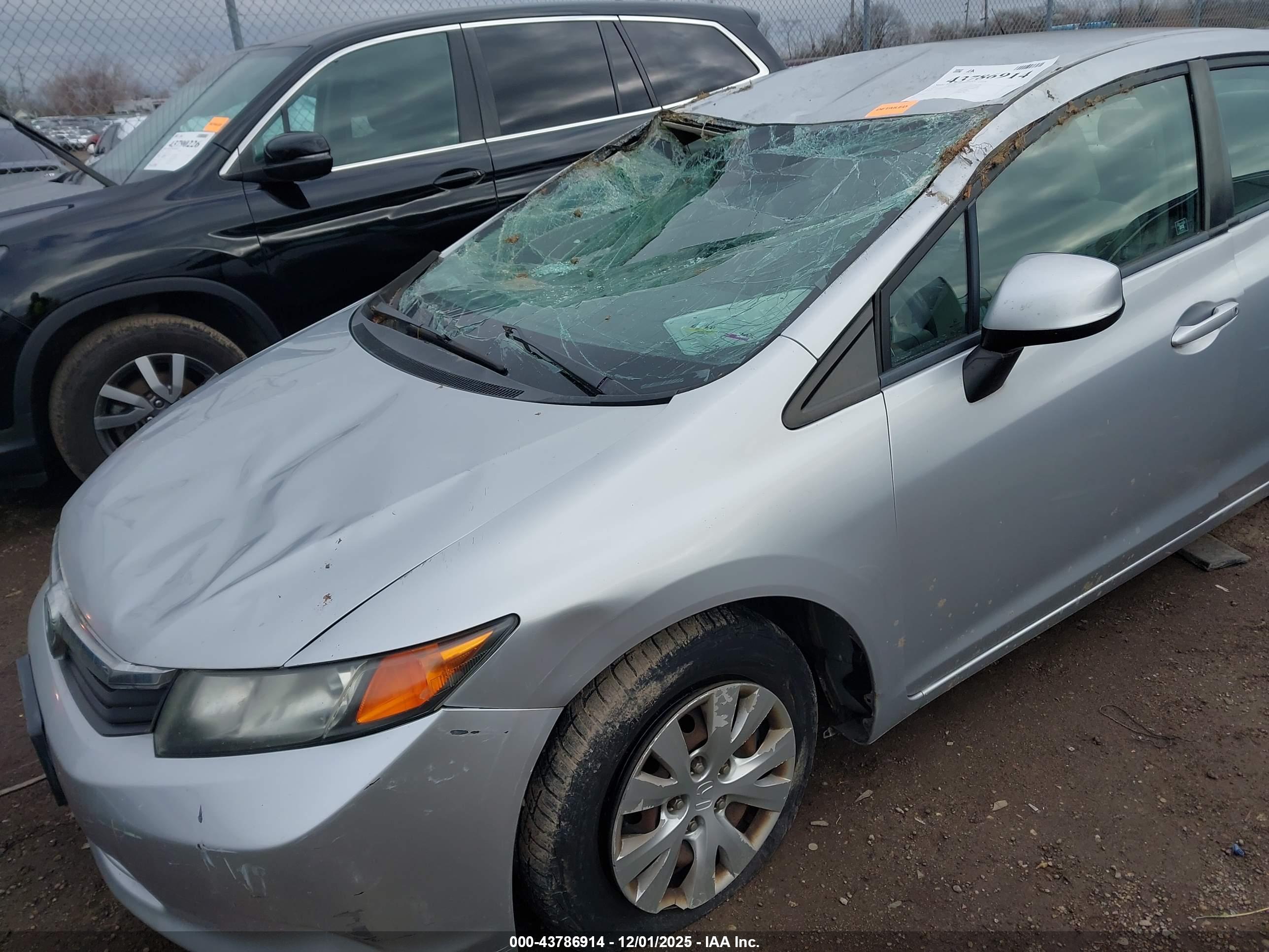 HONDA CIVIC image 6