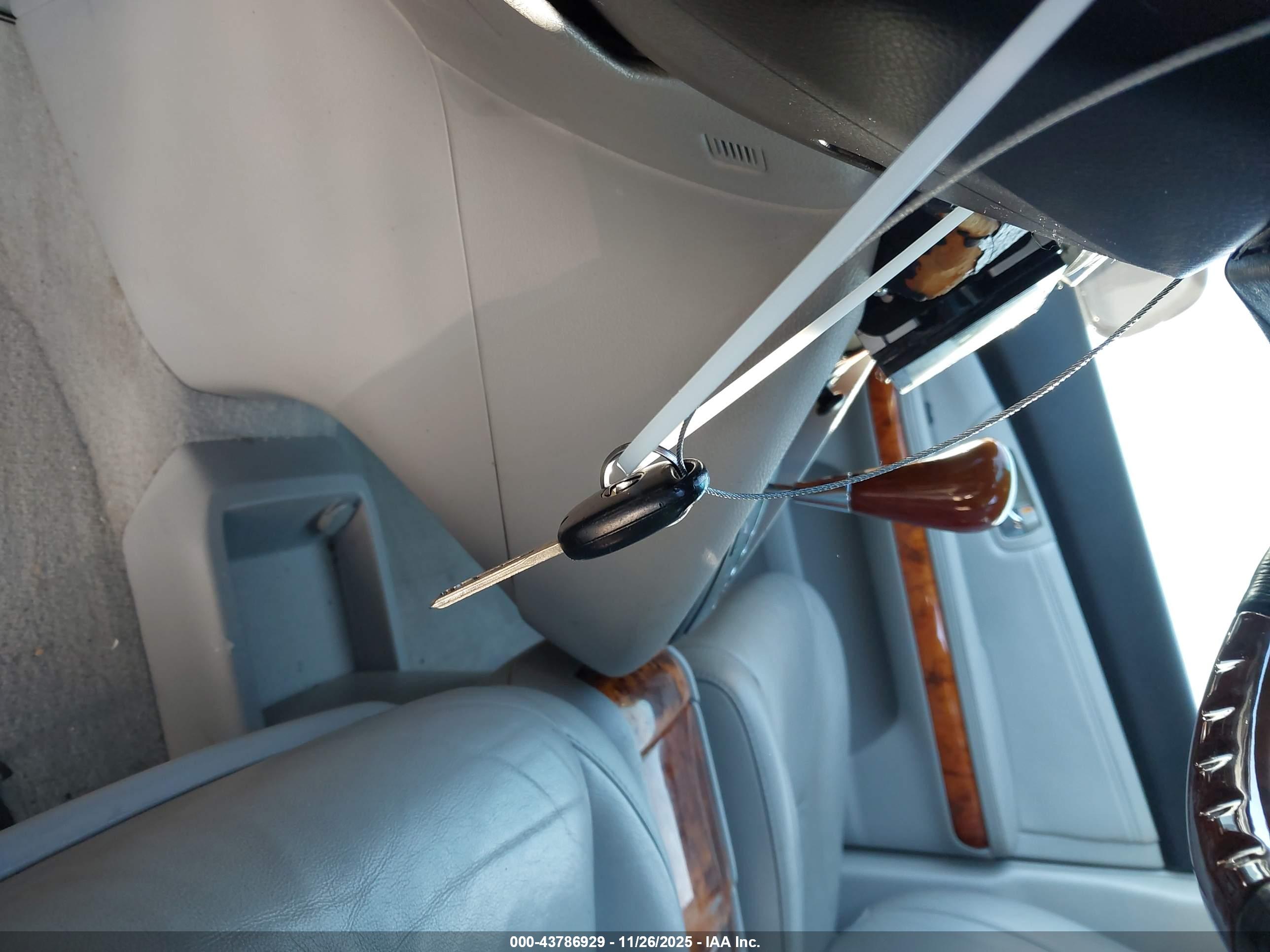 LEXUS RX image 11