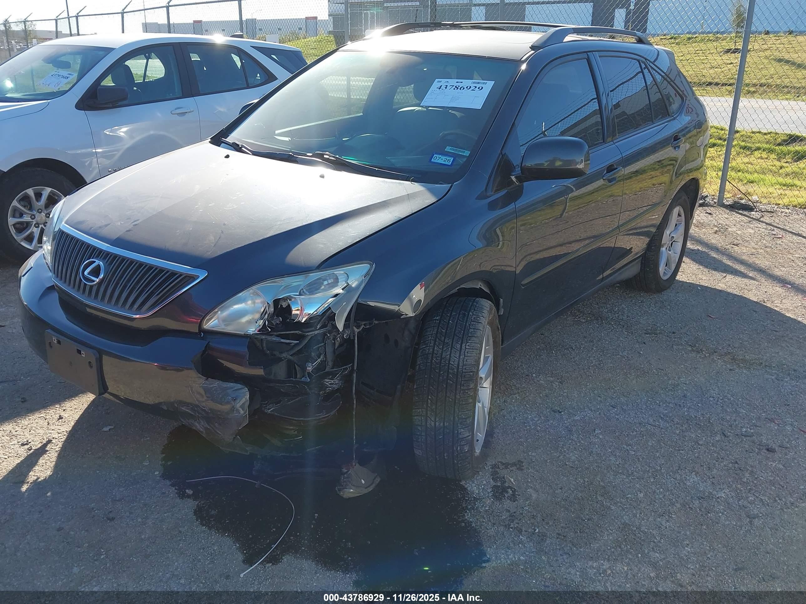 LEXUS RX image 2