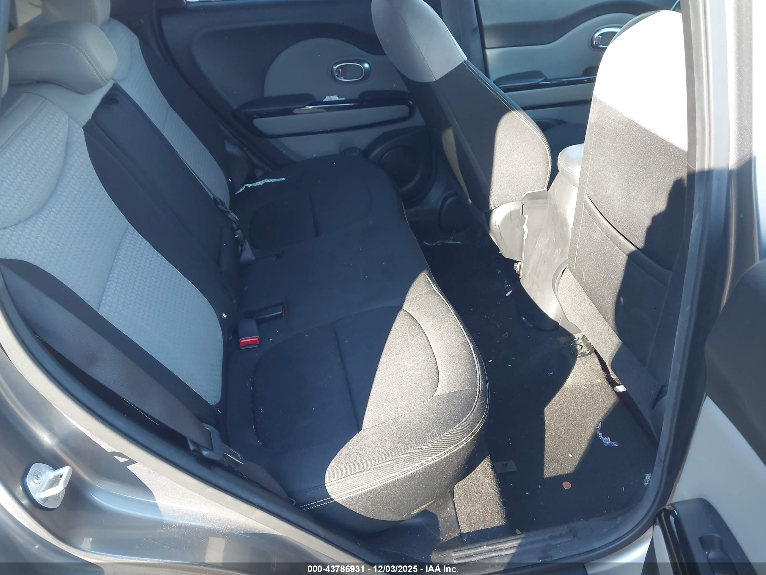 KIA SOUL image 8