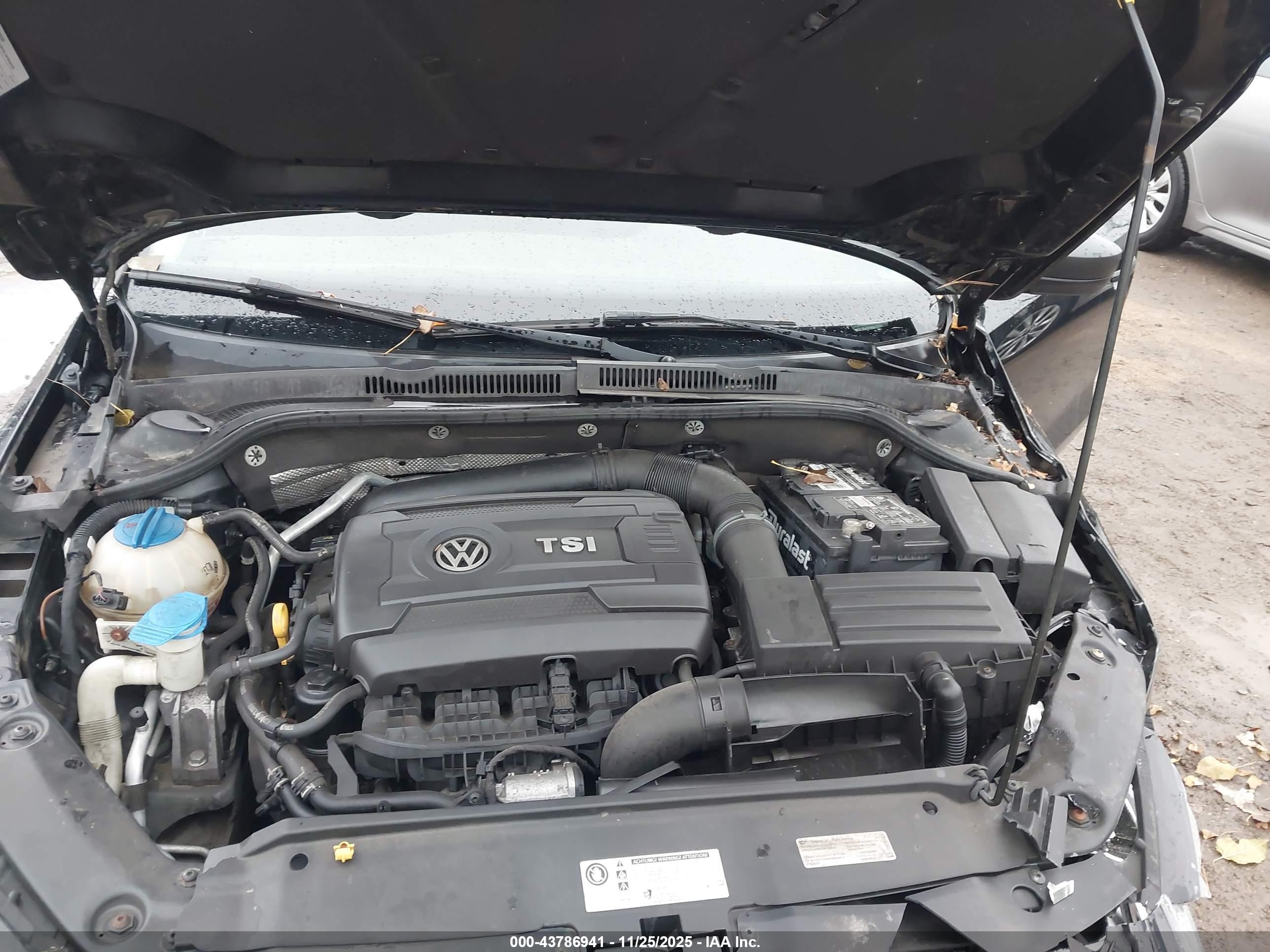 VOLKSWAGEN JETTA image 10