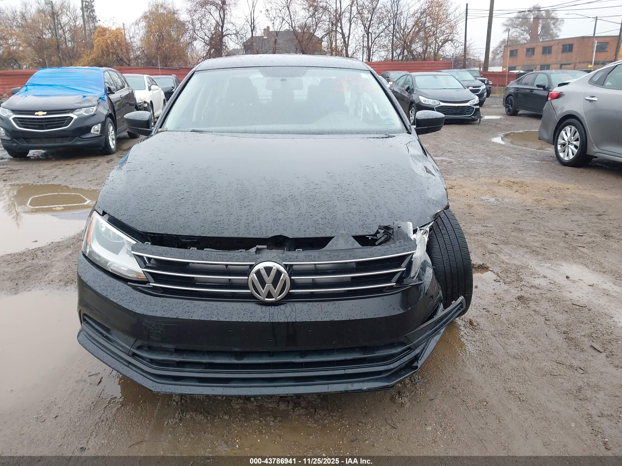 VOLKSWAGEN JETTA image 6