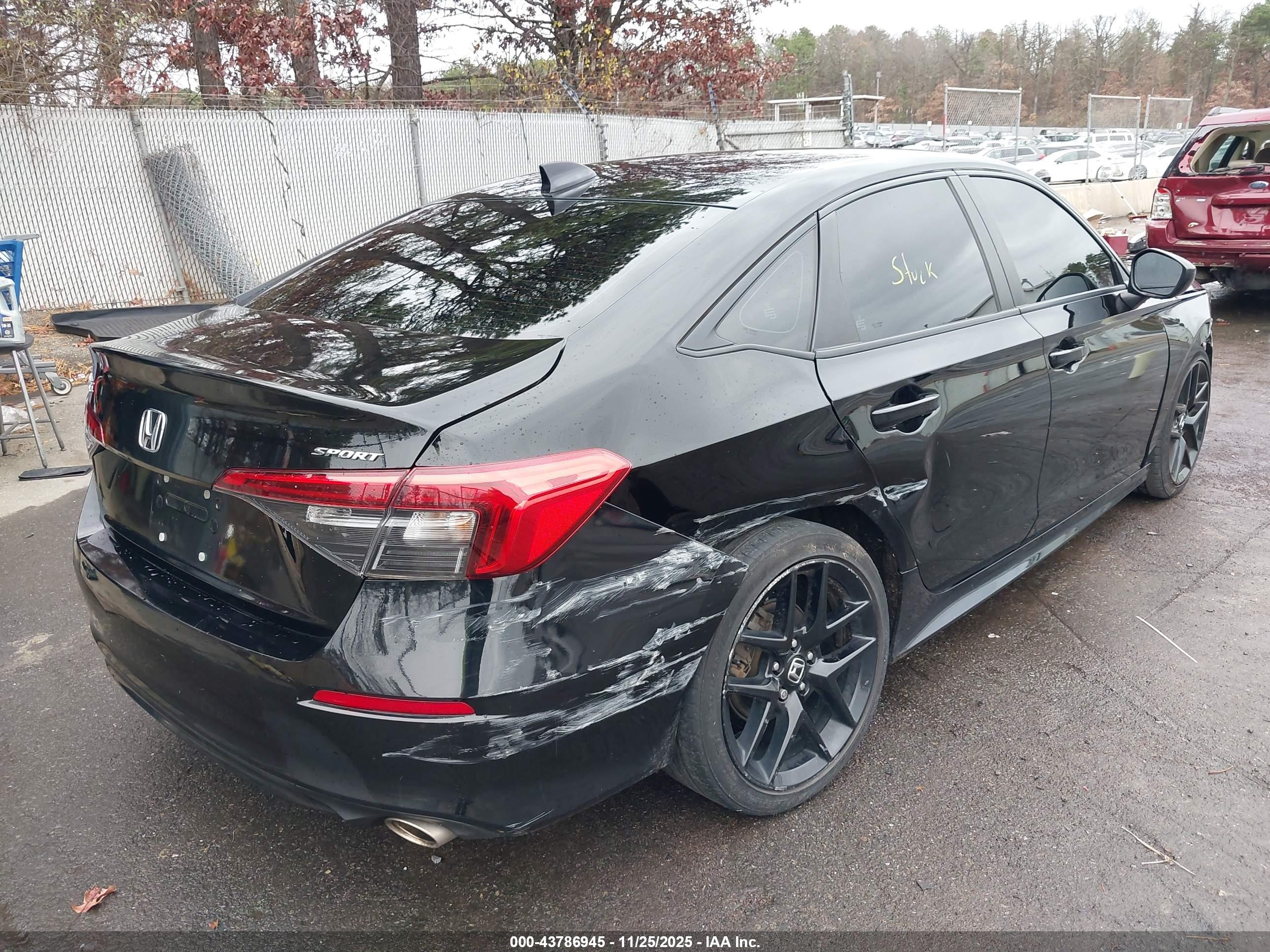 HONDA CIVIC image 4