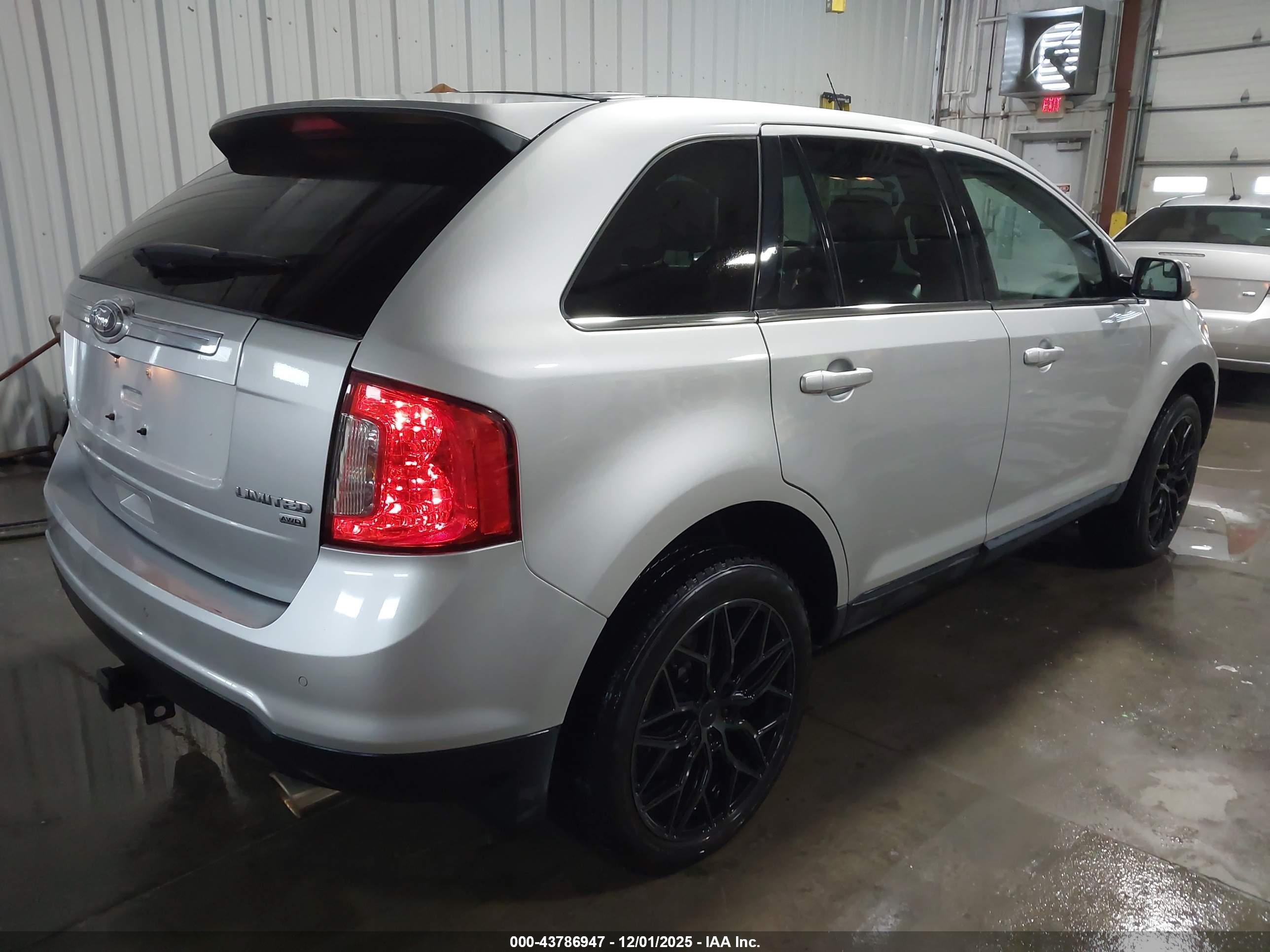 FORD EDGE image 4