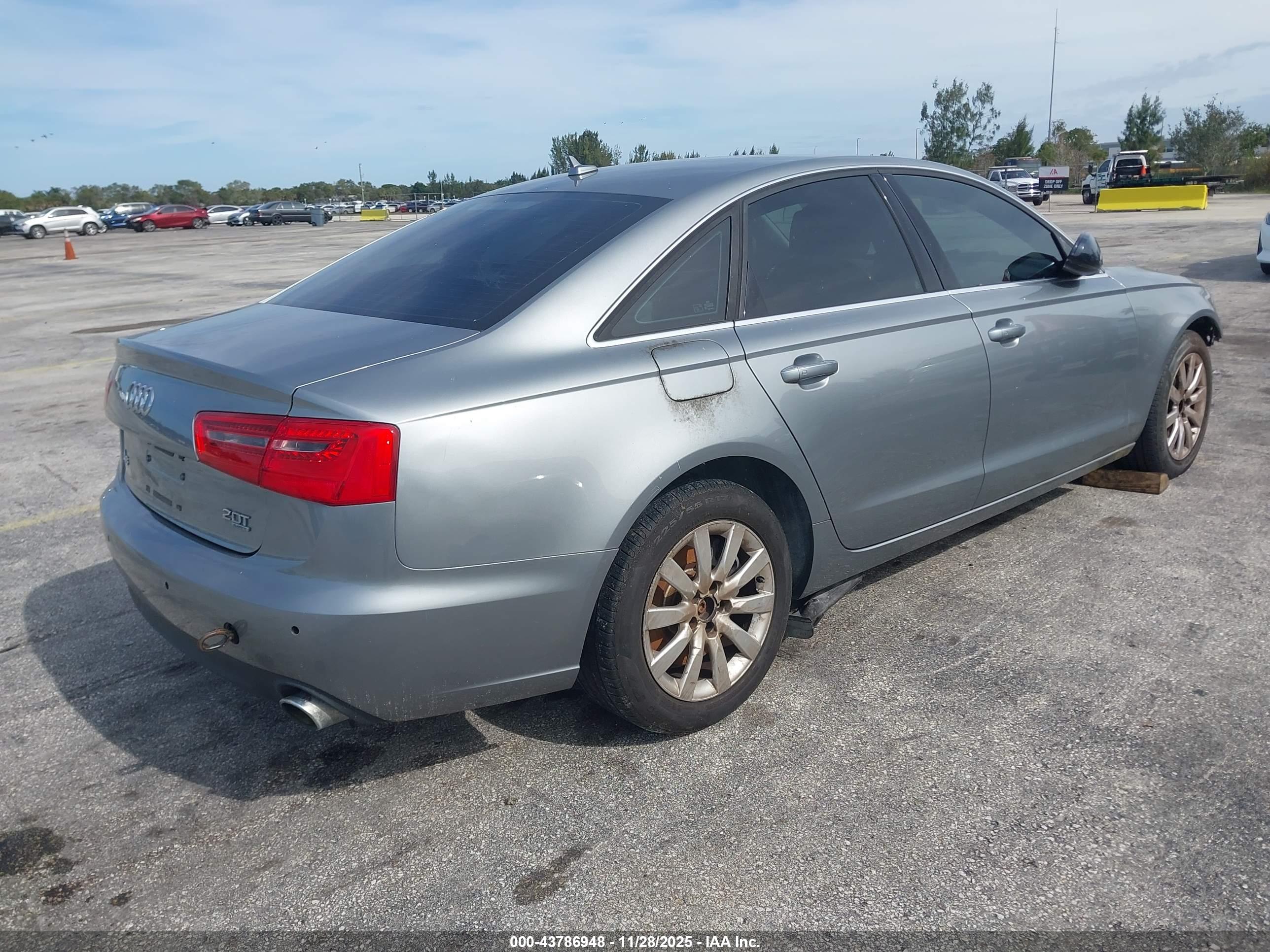 AUDI A6 image 4