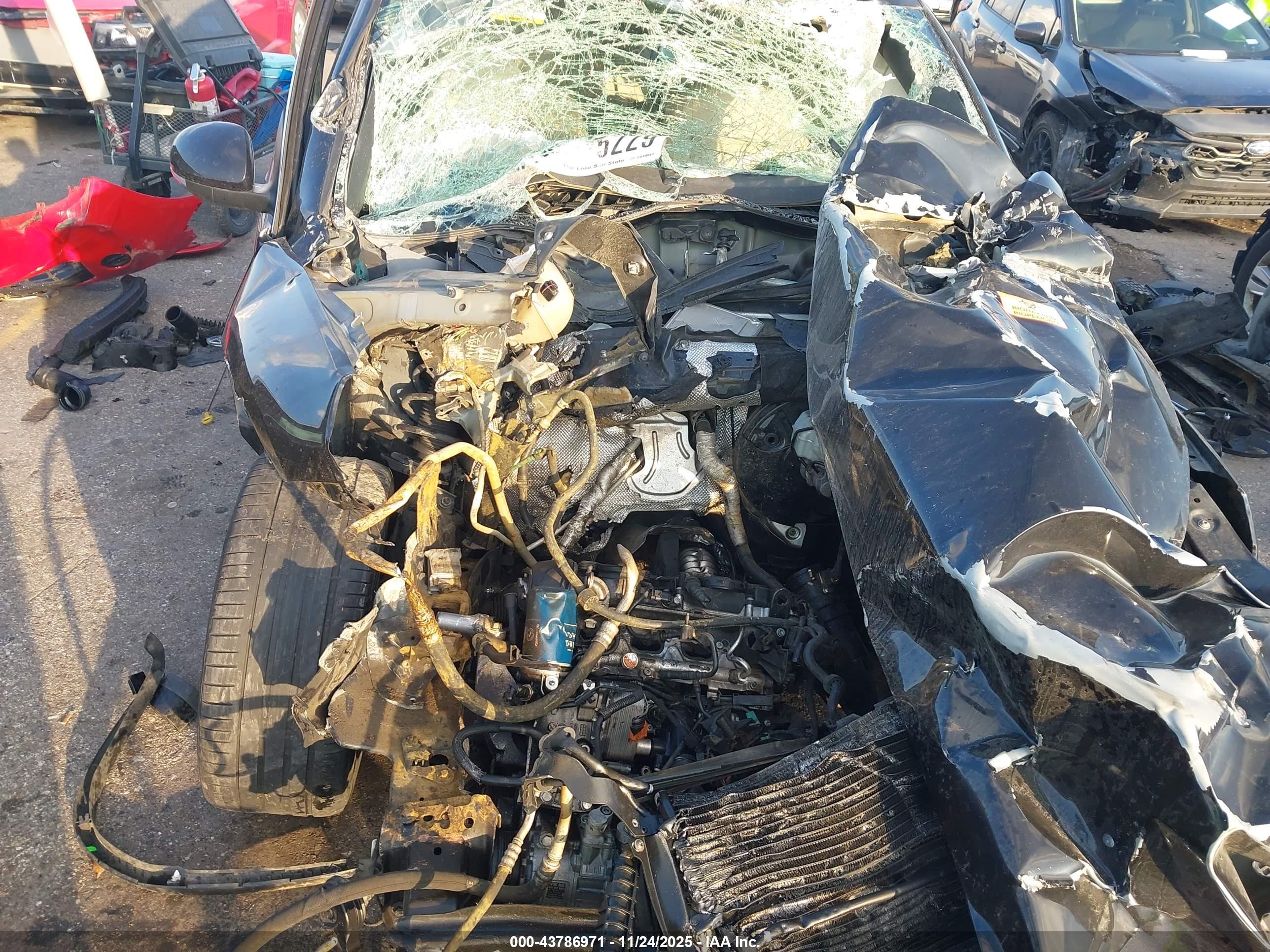 VOLKSWAGEN TIGUAN image 10
