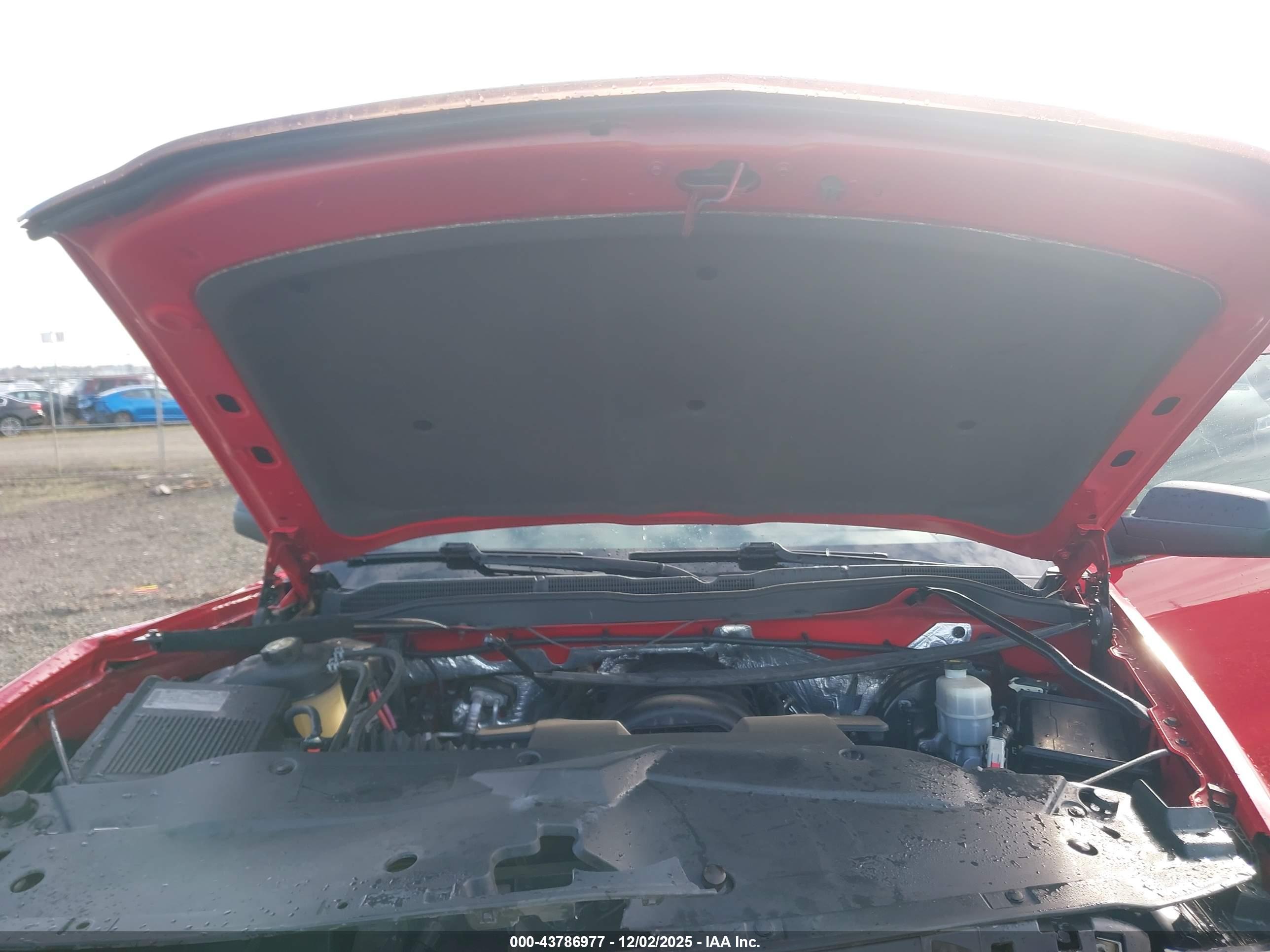 CHEVROLET SILVERADO image 10