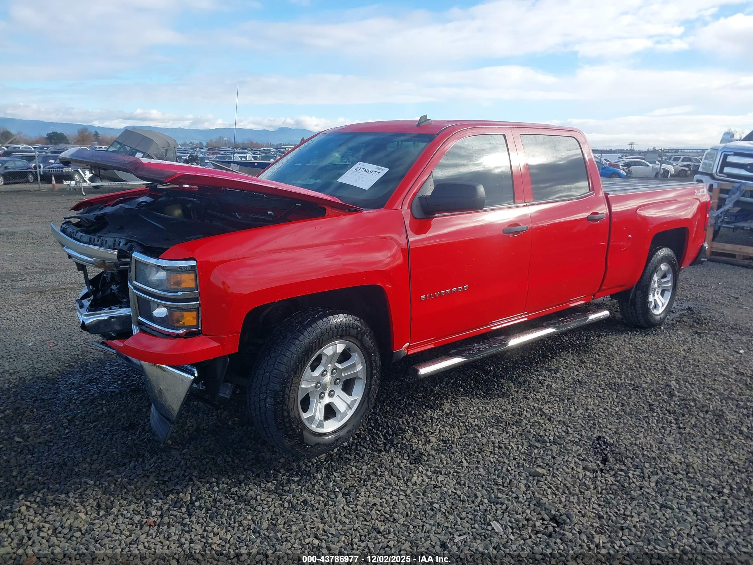 CHEVROLET SILVERADO image 2