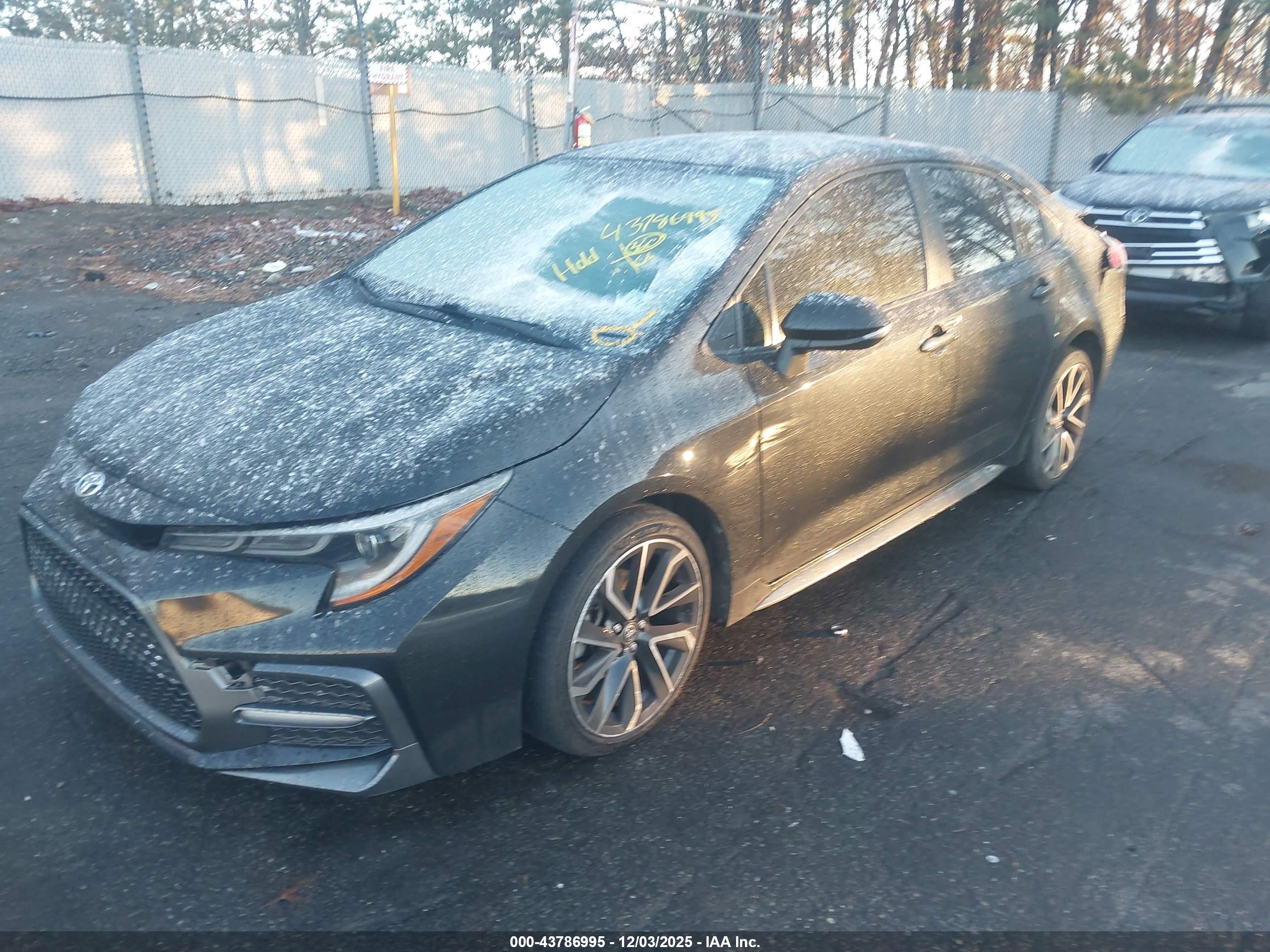 TOYOTA COROLLA image 2