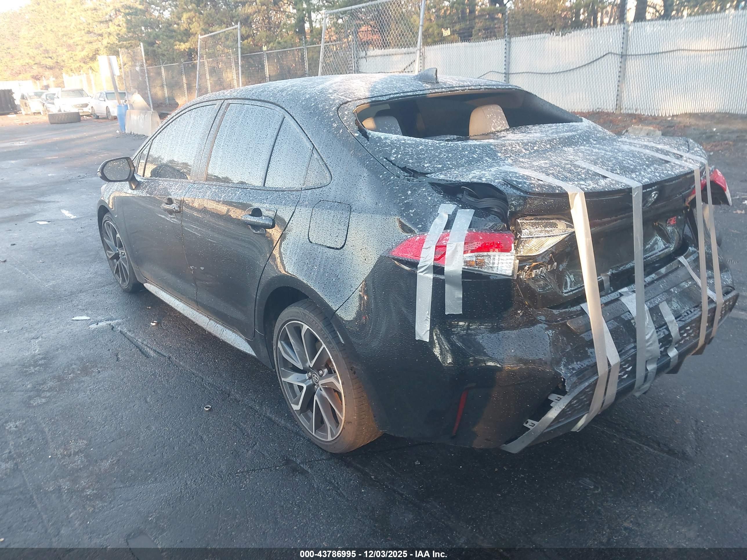TOYOTA COROLLA image 3
