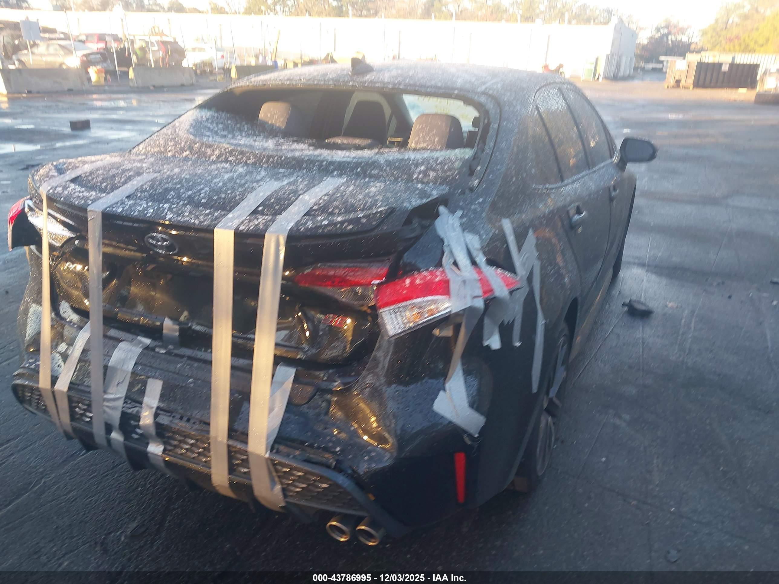 TOYOTA COROLLA image 4
