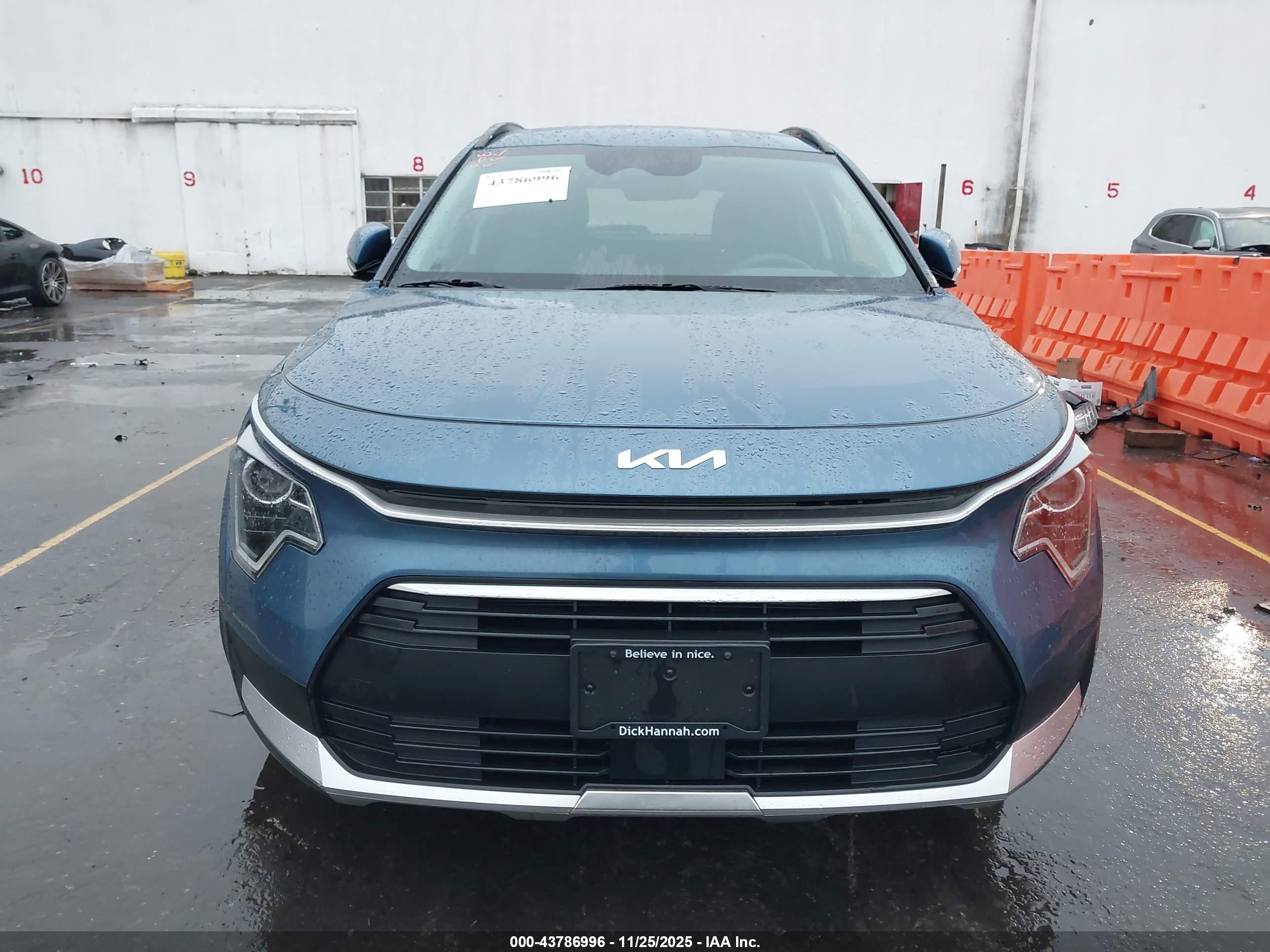 KIA NIRO image 6