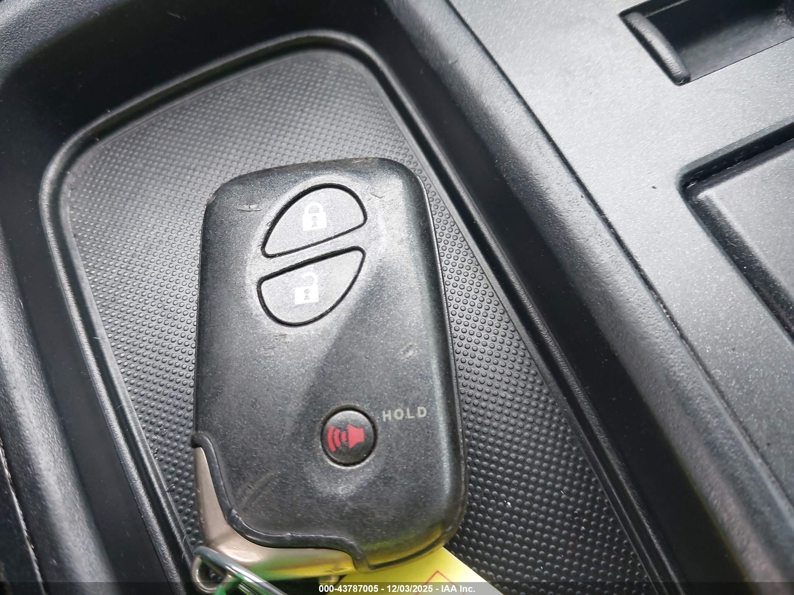 LEXUS CT image 11
