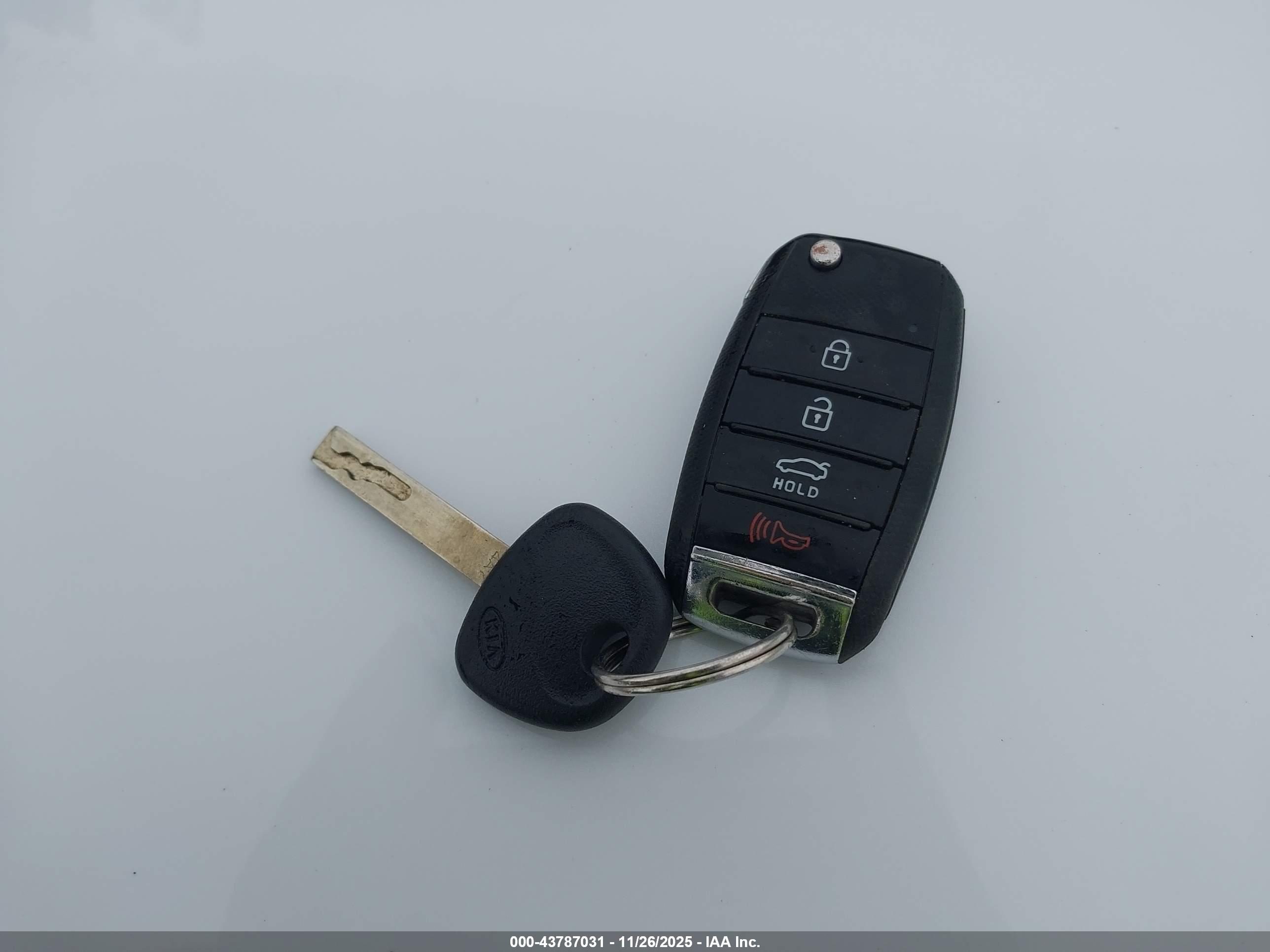 KIA OPTIMA image 11