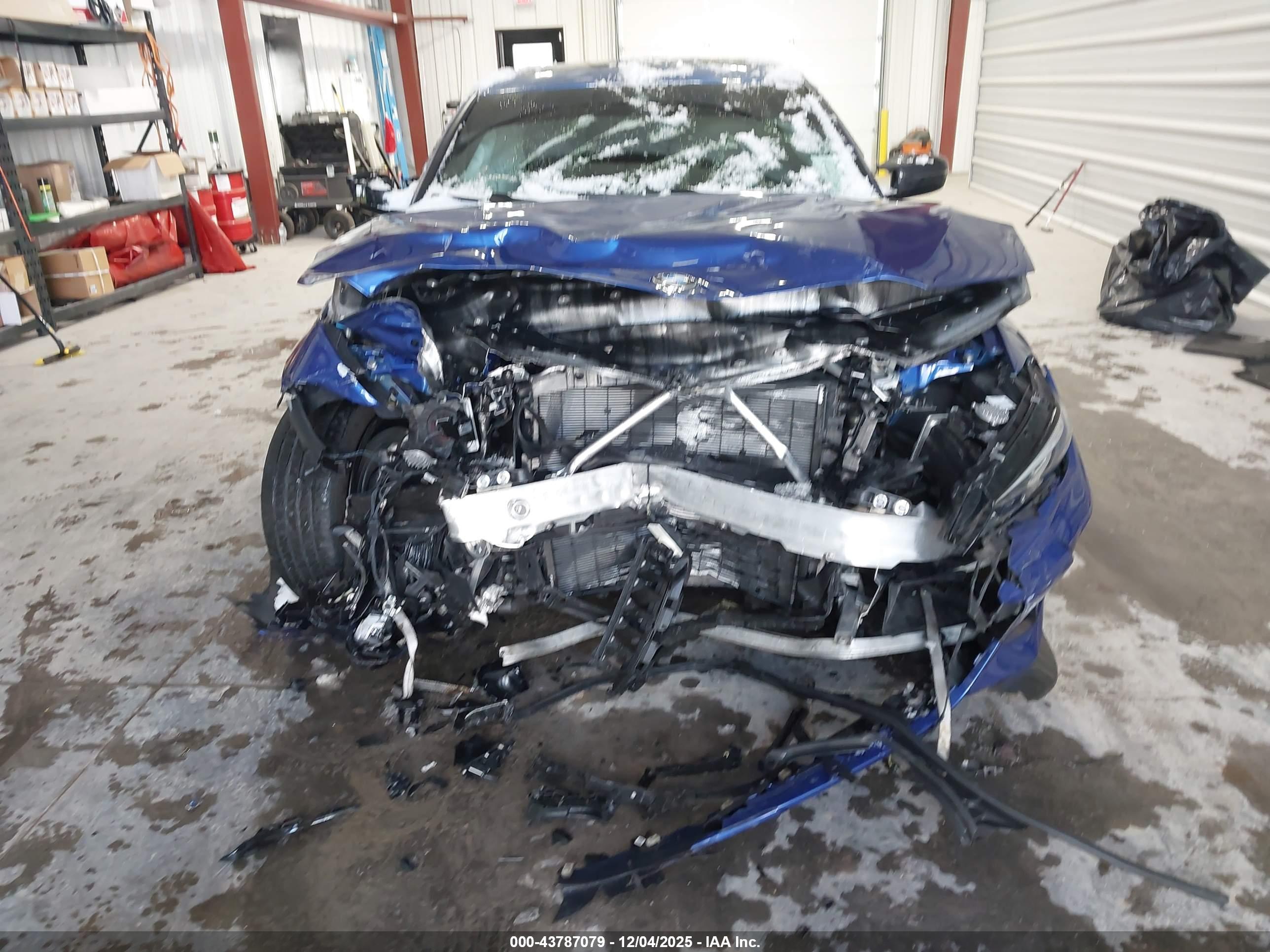 BMW 3 image 6