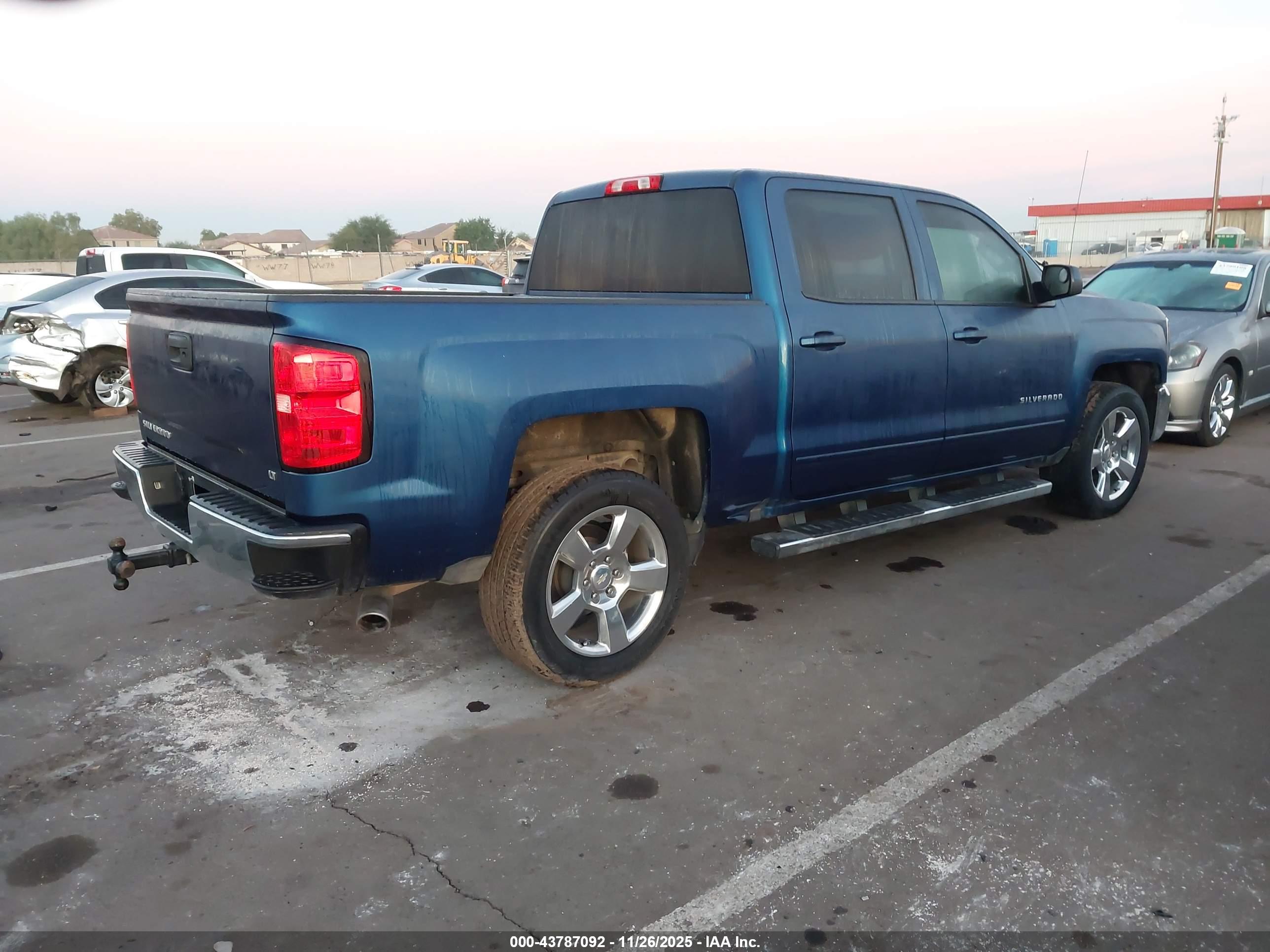 CHEVROLET SILVERADO image 4