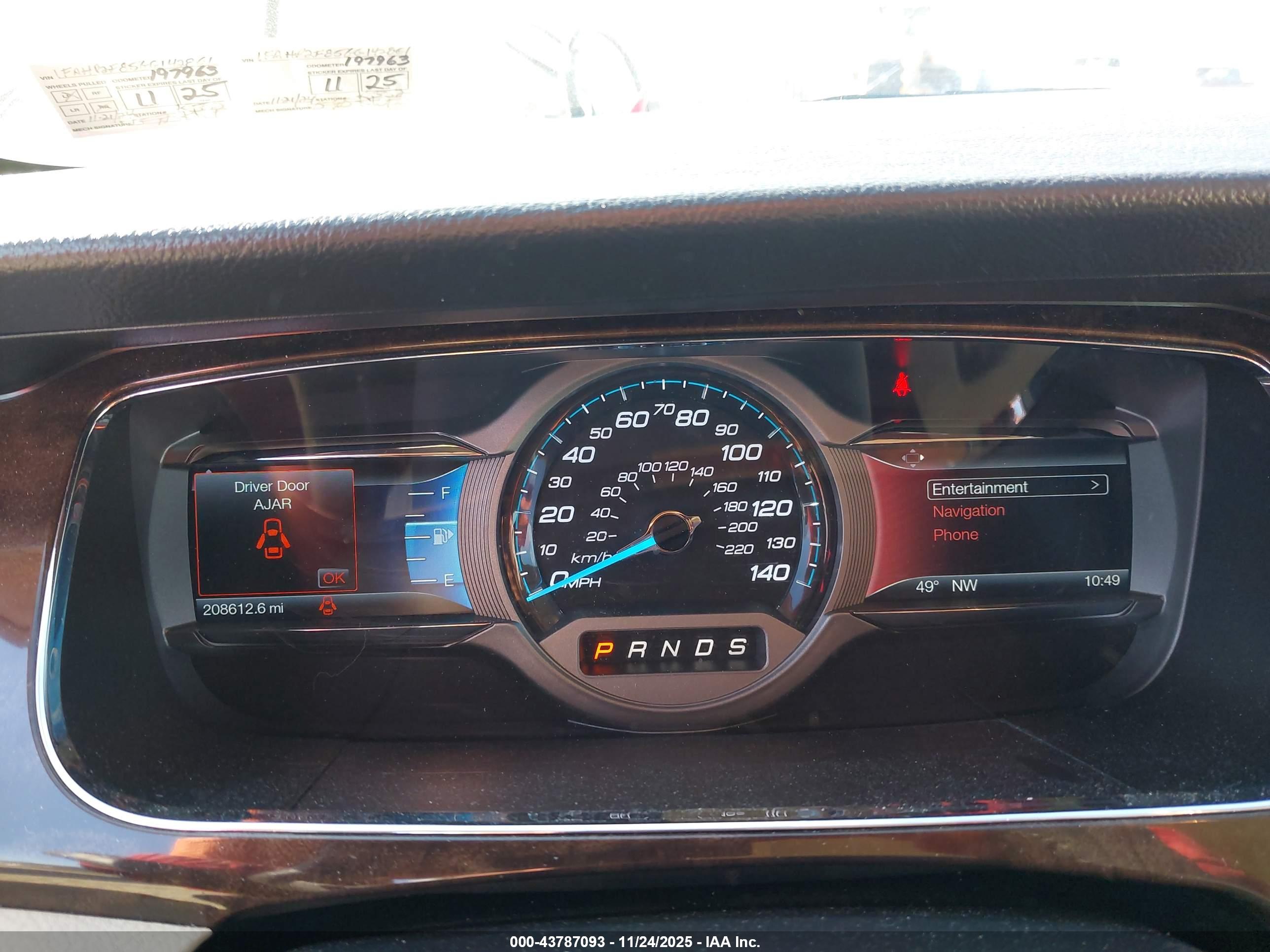 FORD TAURUS image 7