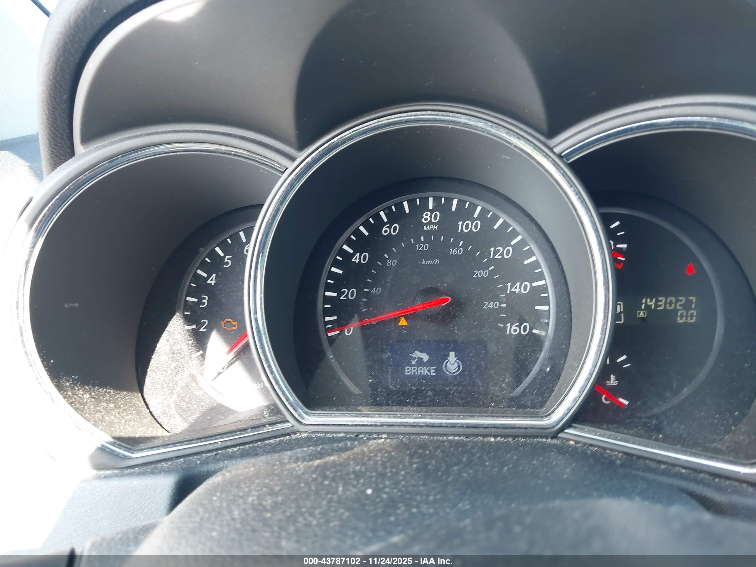 NISSAN MURANO image 7