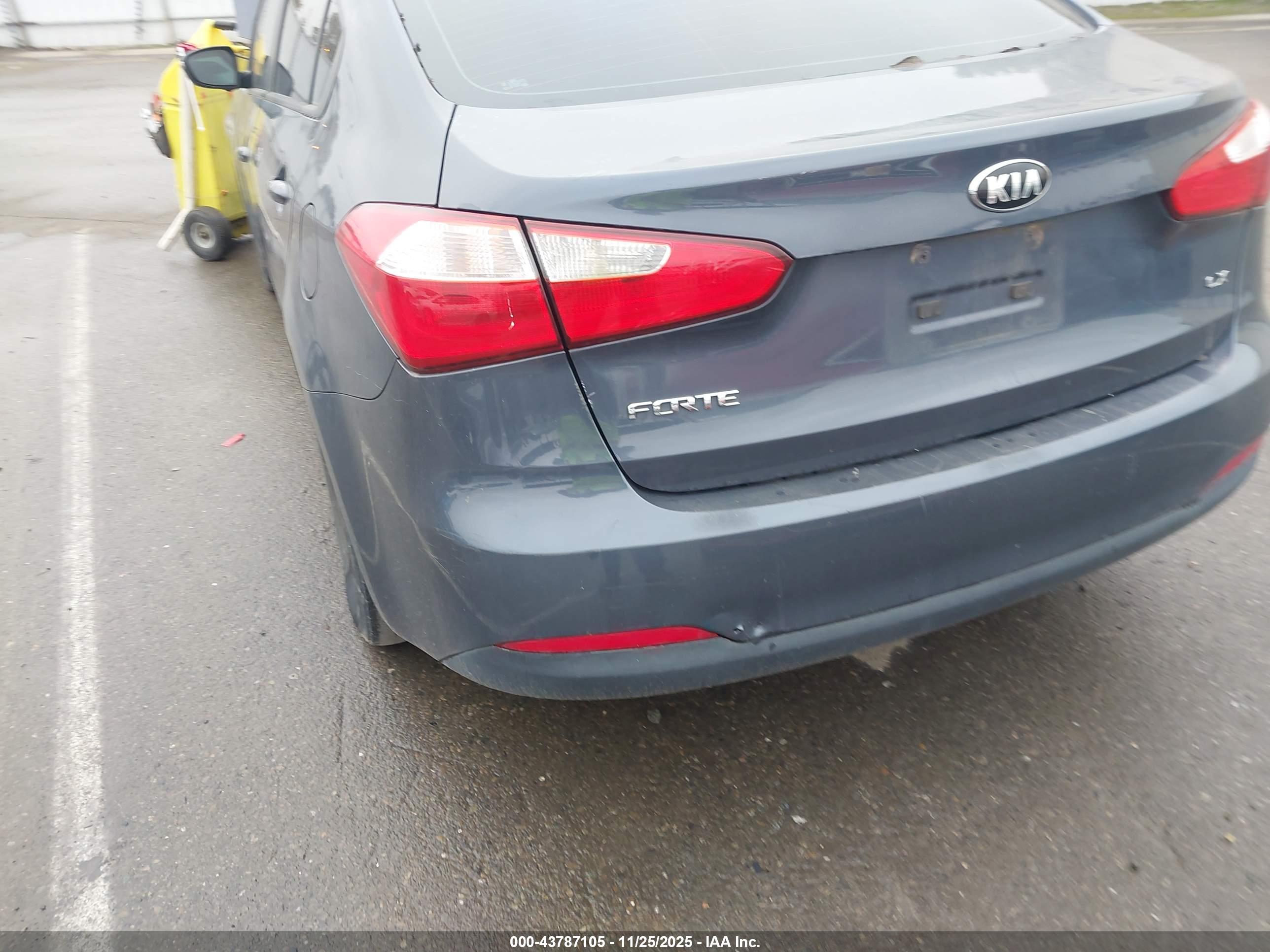 KIA FORTE image 6