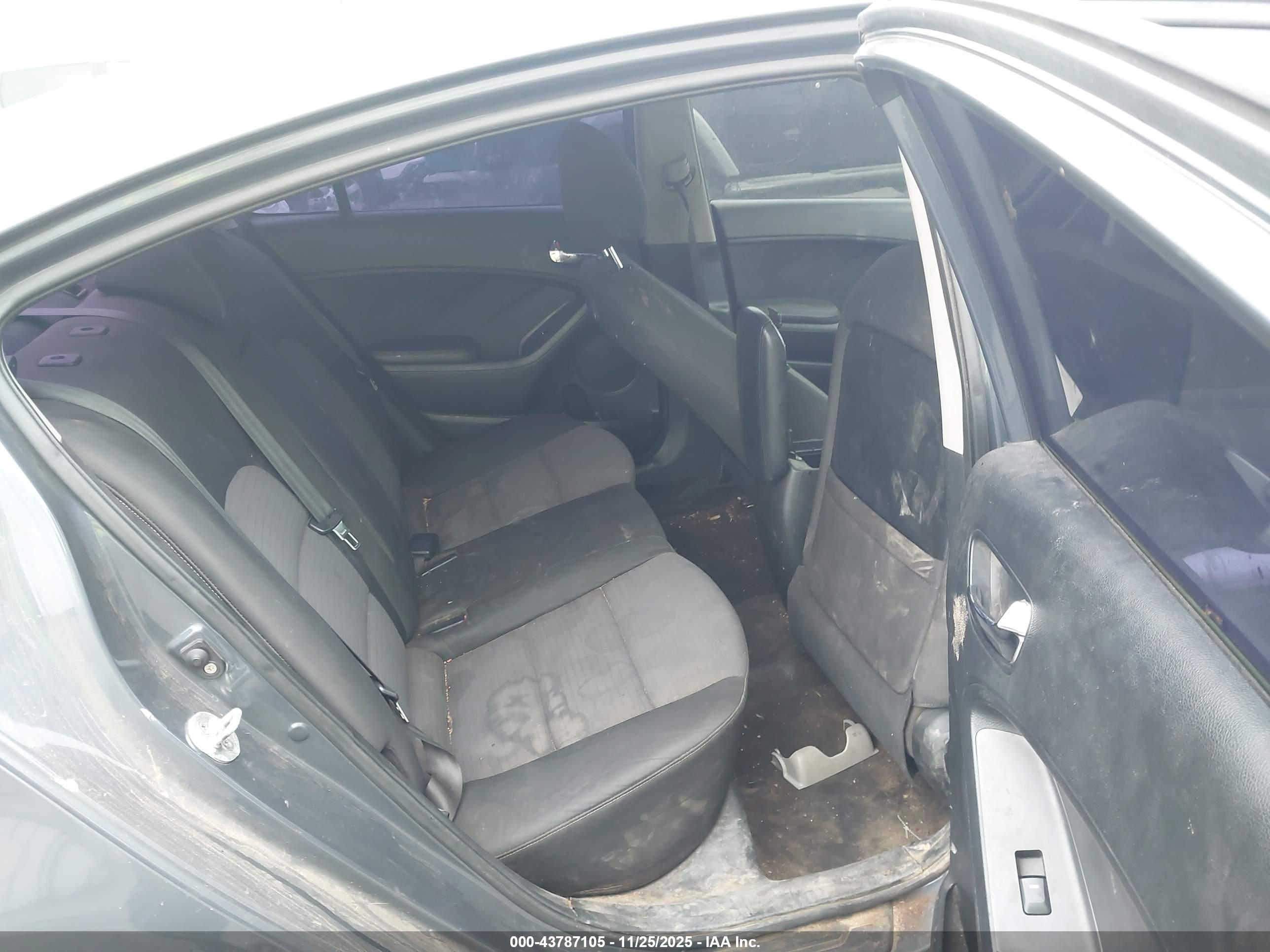 KIA FORTE image 8