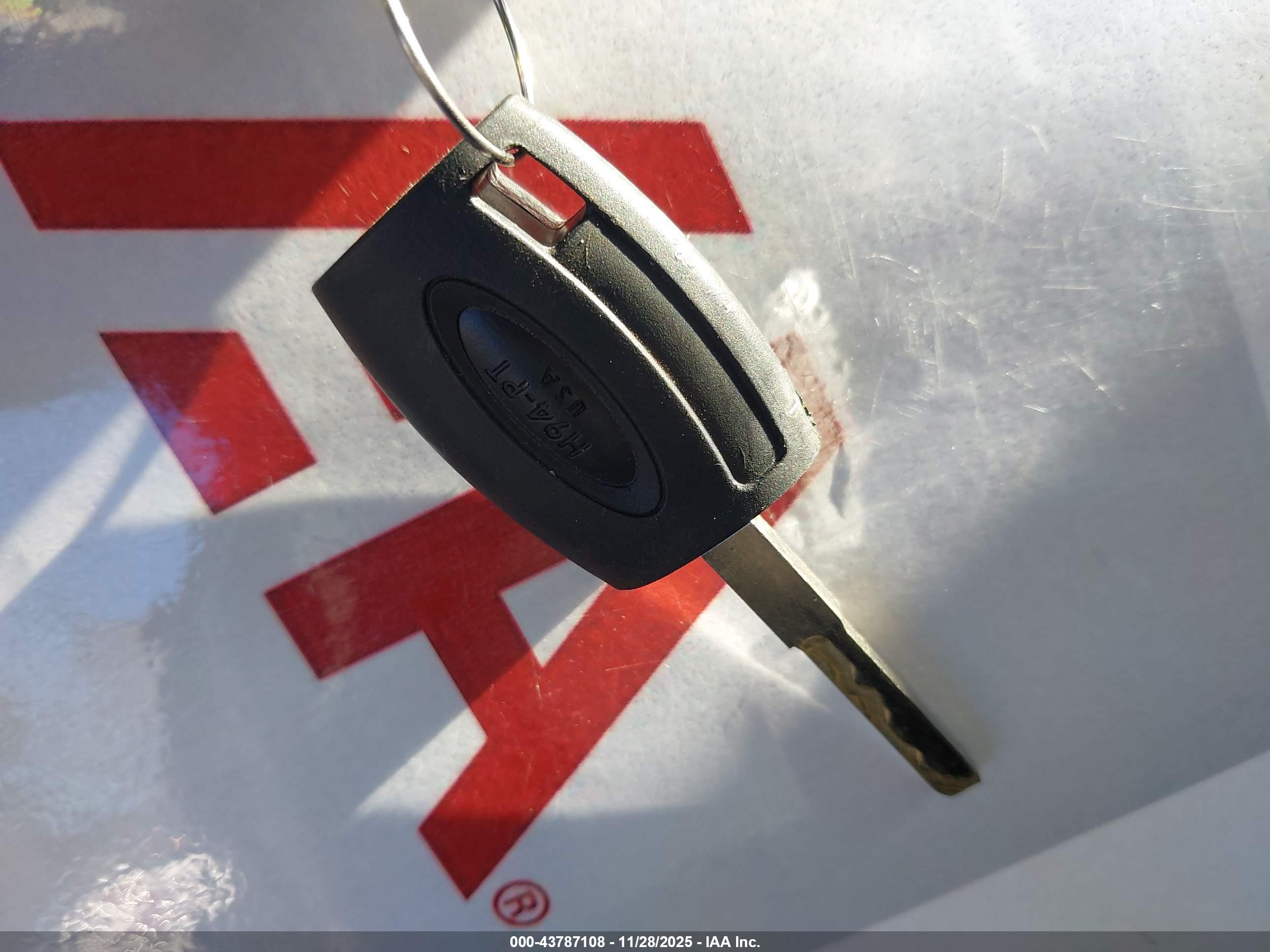 FORD FOCUS image 11