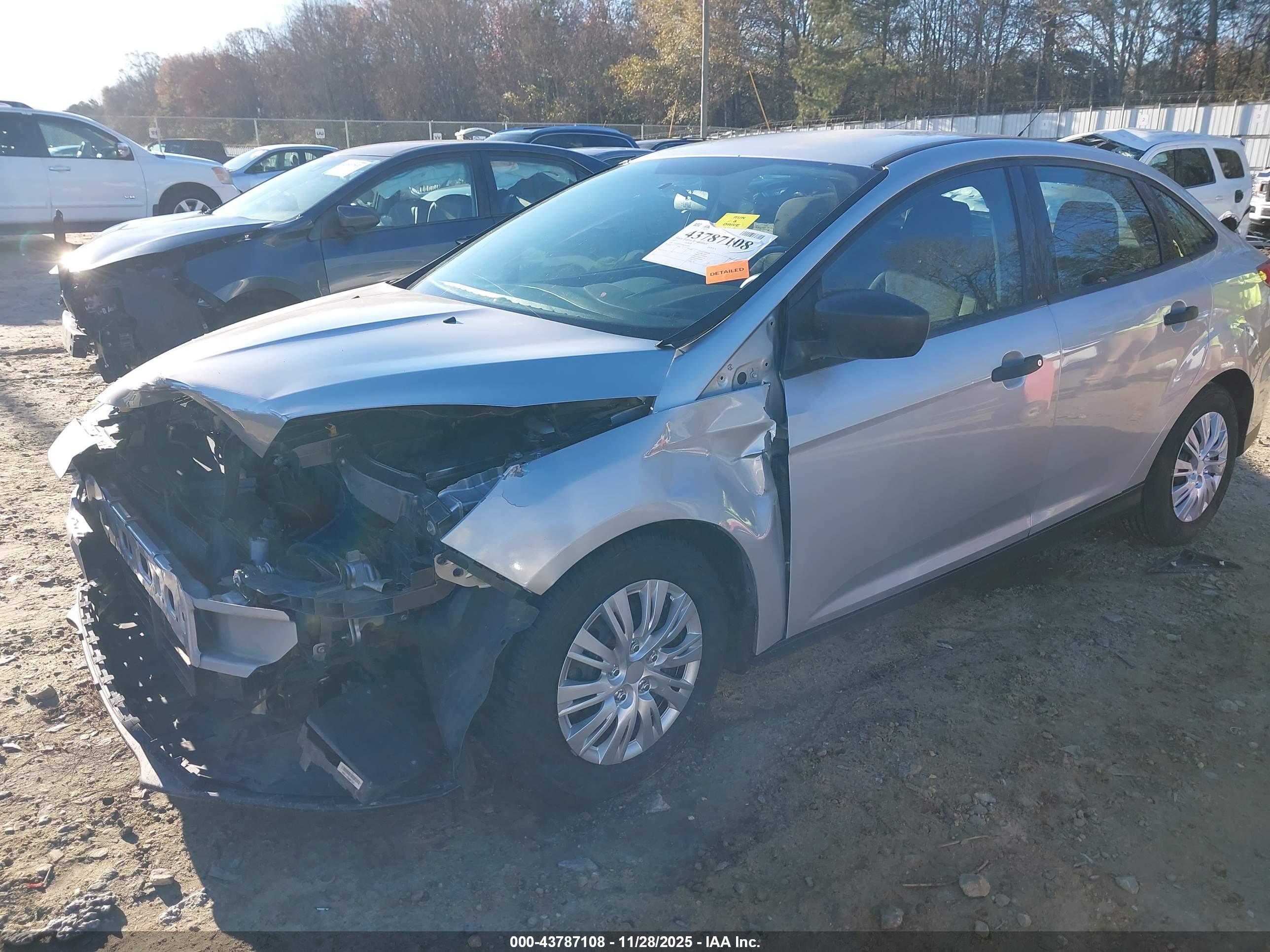 FORD FOCUS image 6