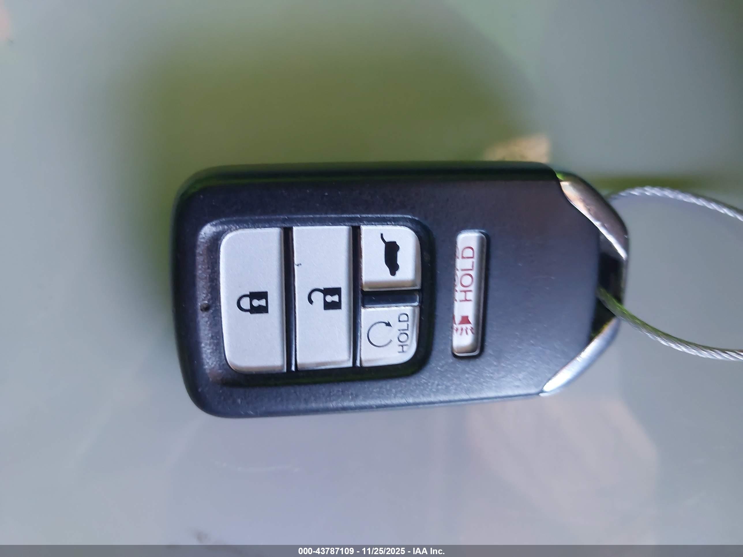 HONDA CR-V image 11
