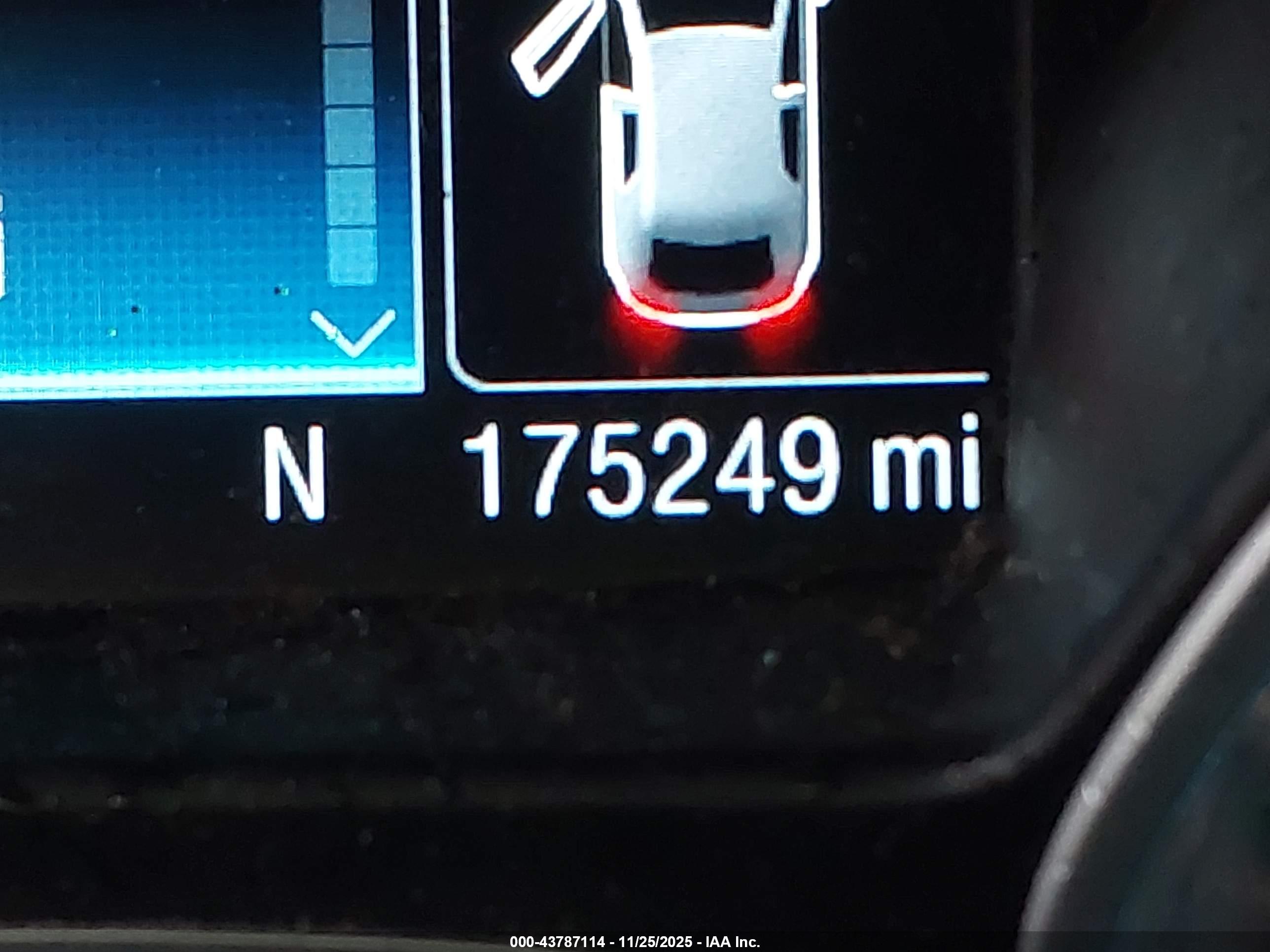 FORD ESCAPE image 7