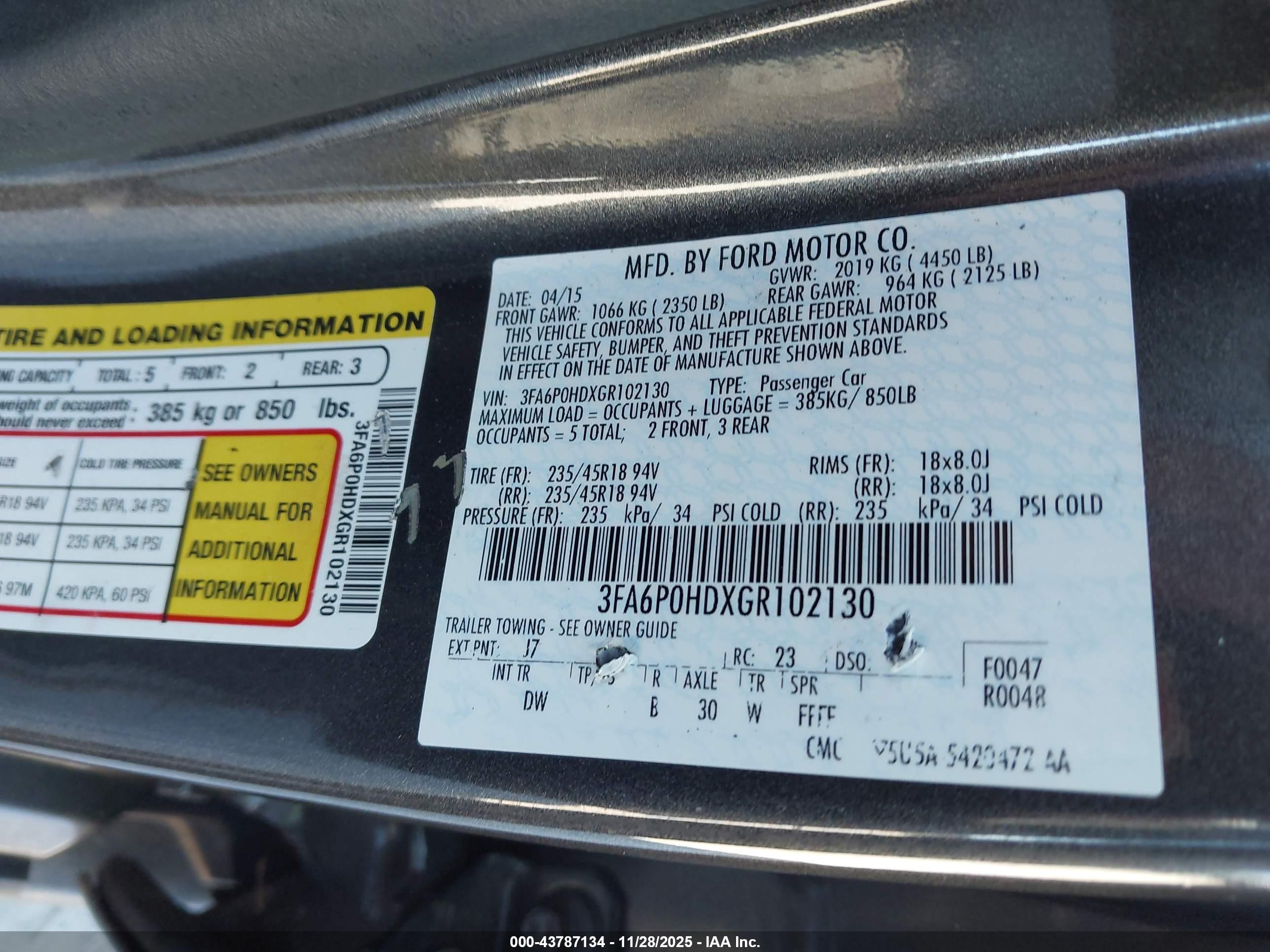 FORD FUSION image 9