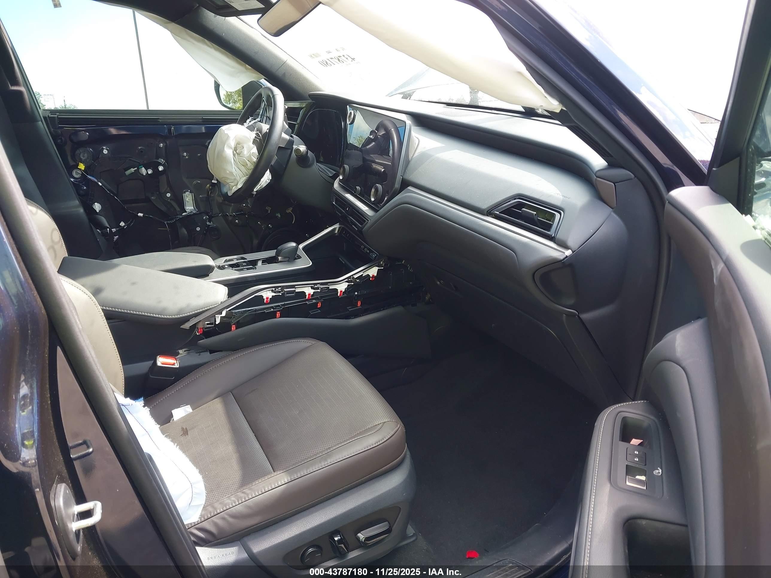 LEXUS TX image 5