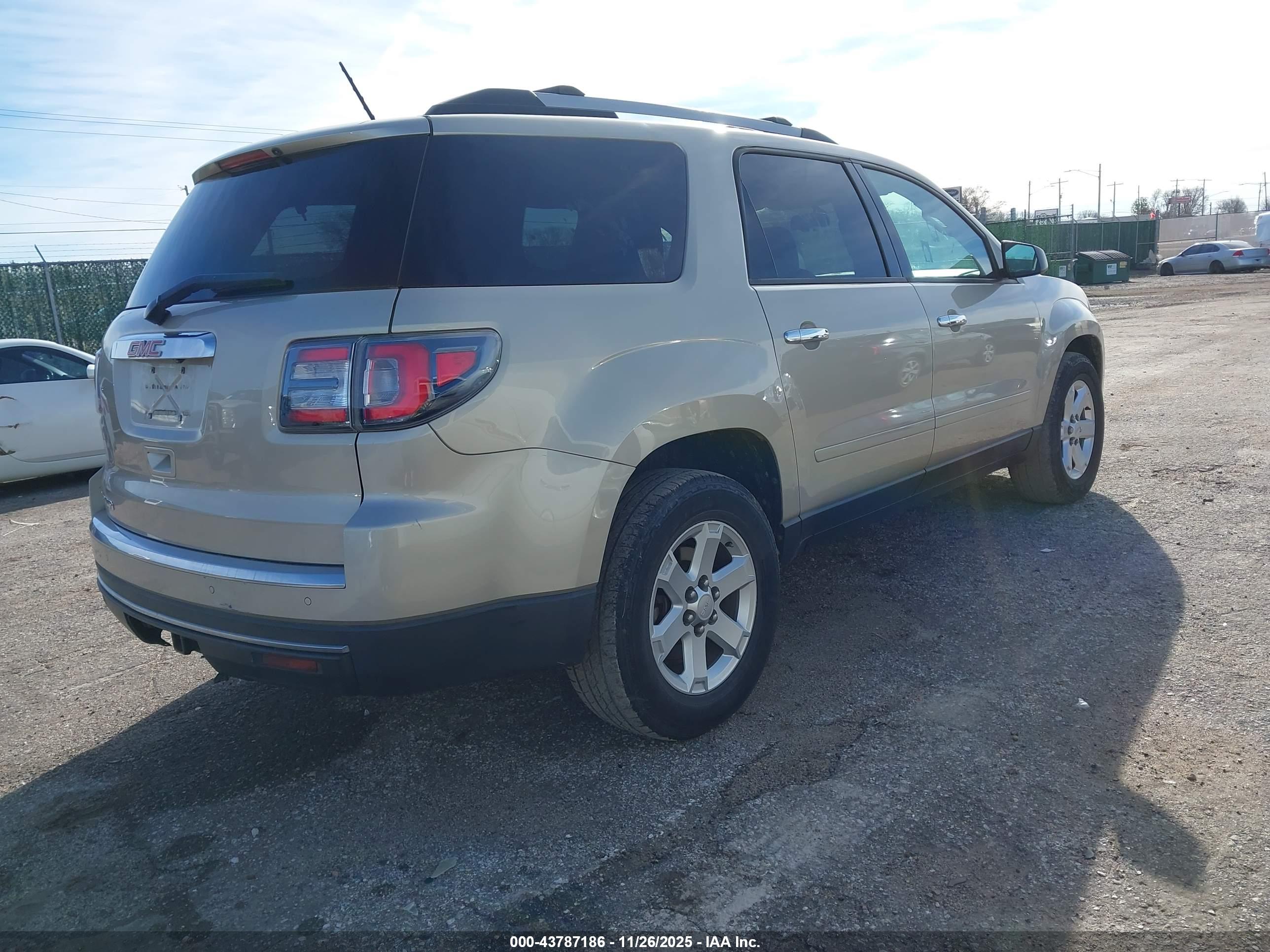 GMC ACADIA image 4