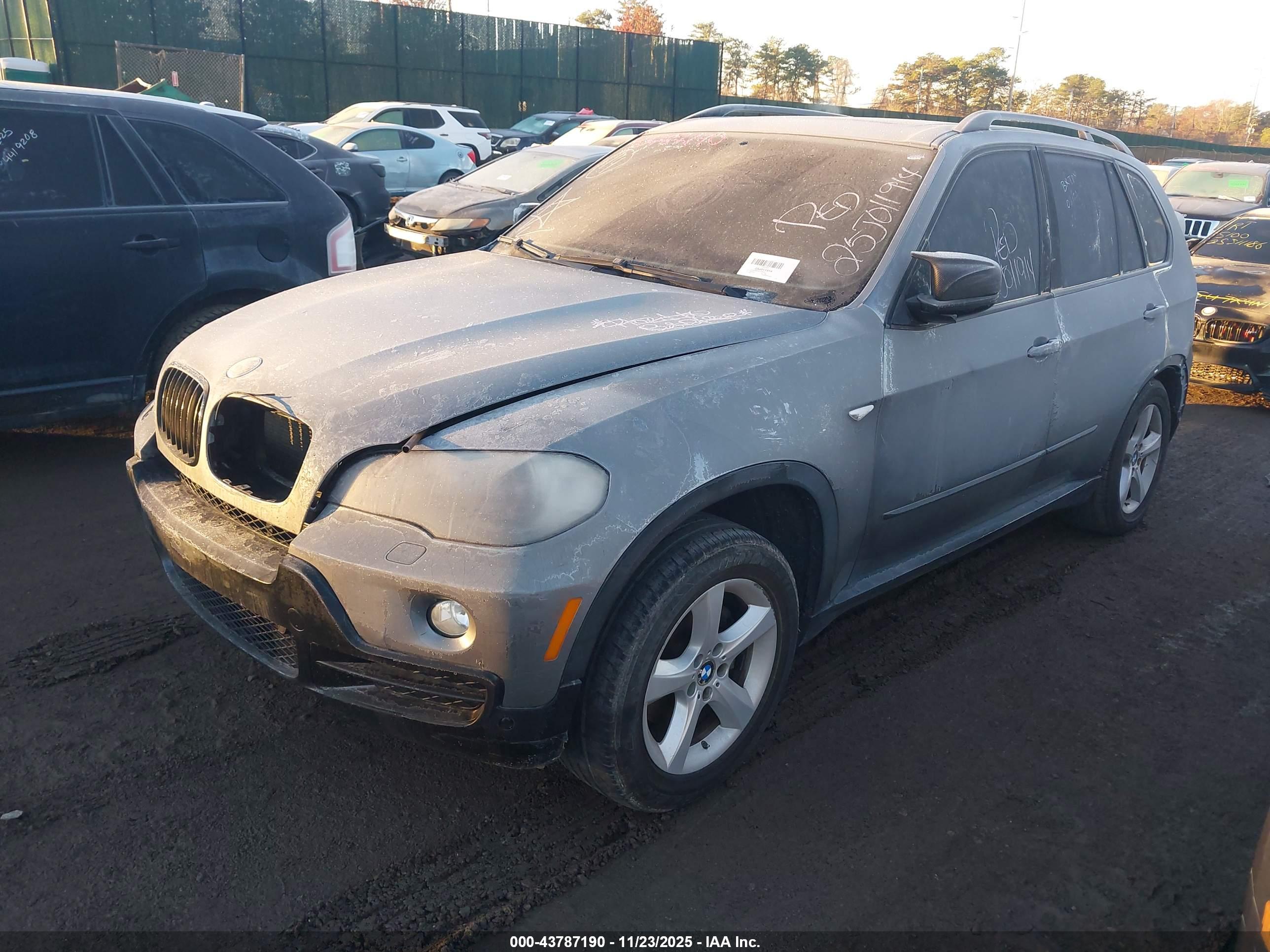 BMW X5 image 2